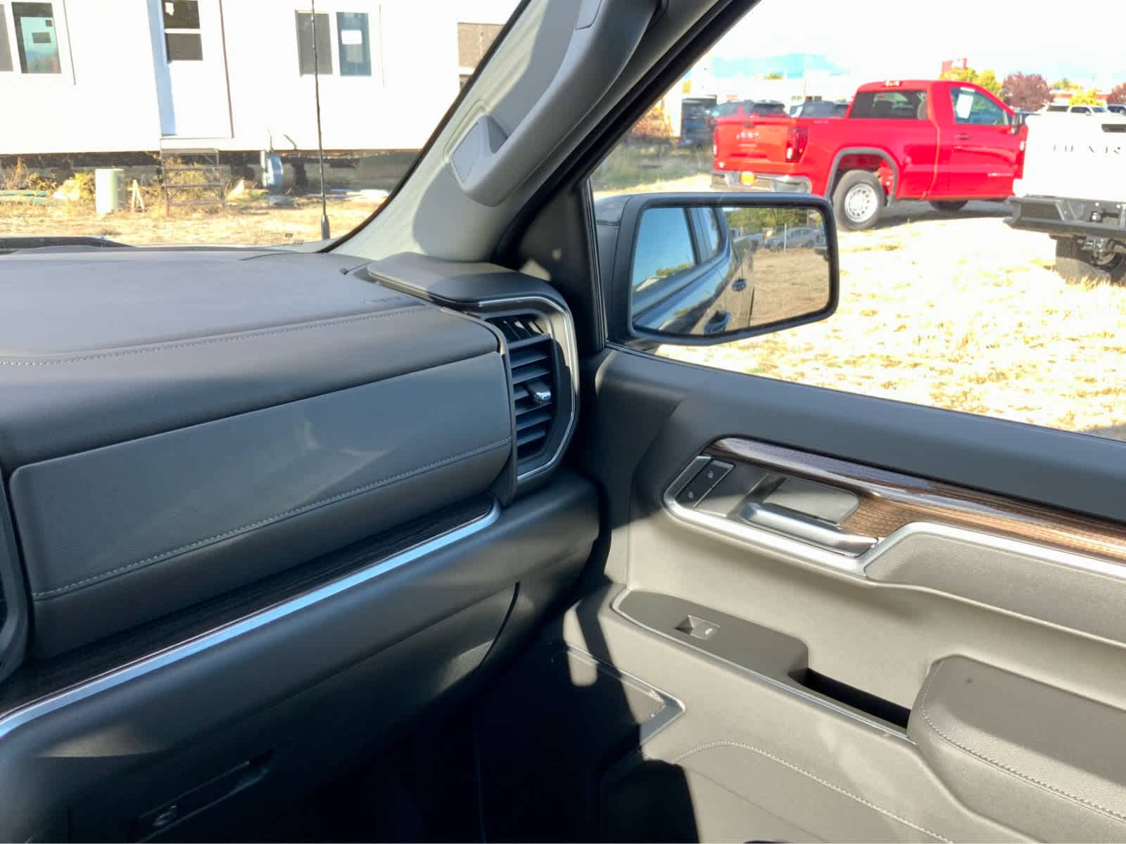 Thumbnail: 2026 Chevrolet Silverado 1500 - 41