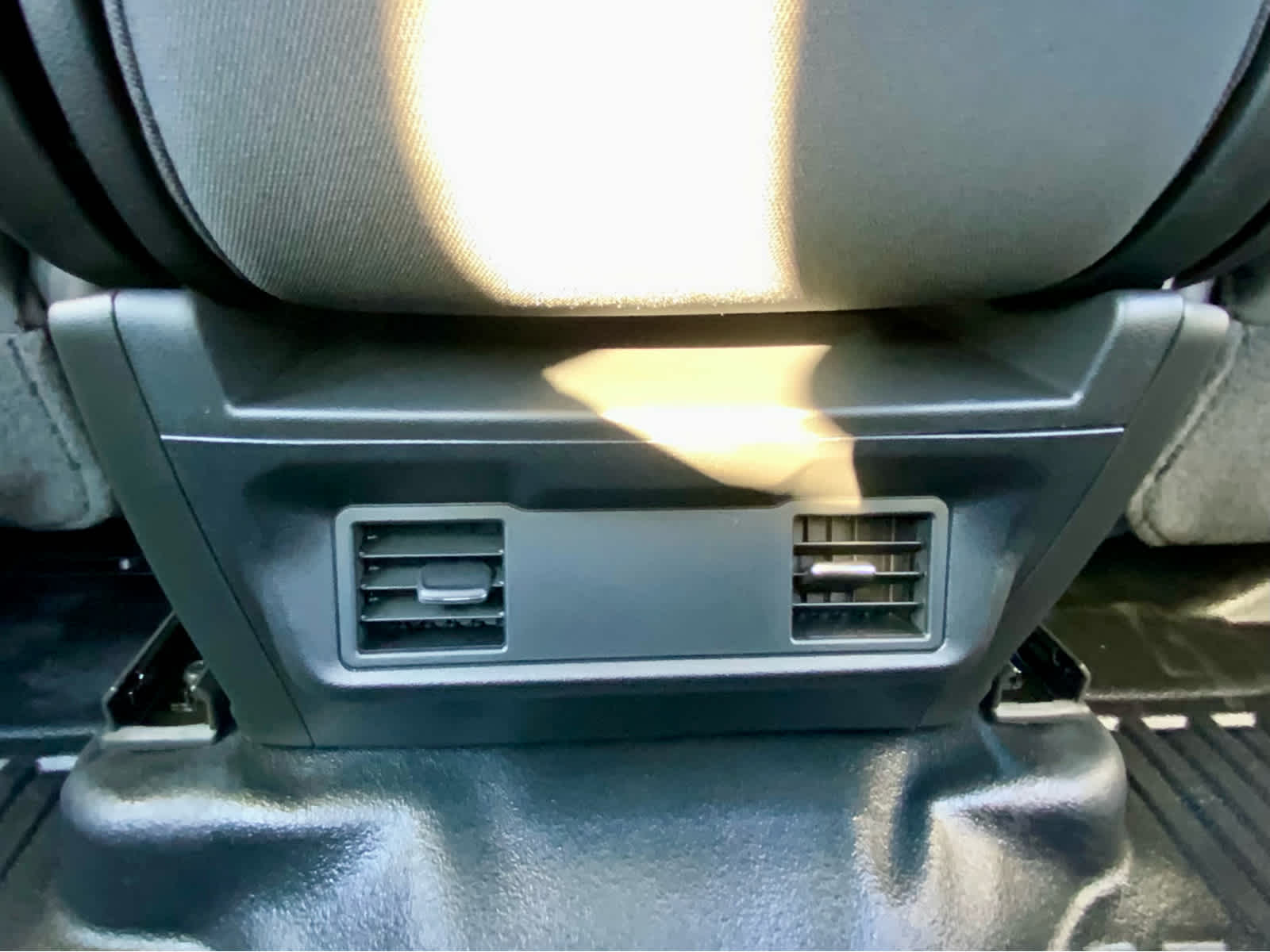 Thumbnail: 2026 Chevrolet Silverado 1500 - 47