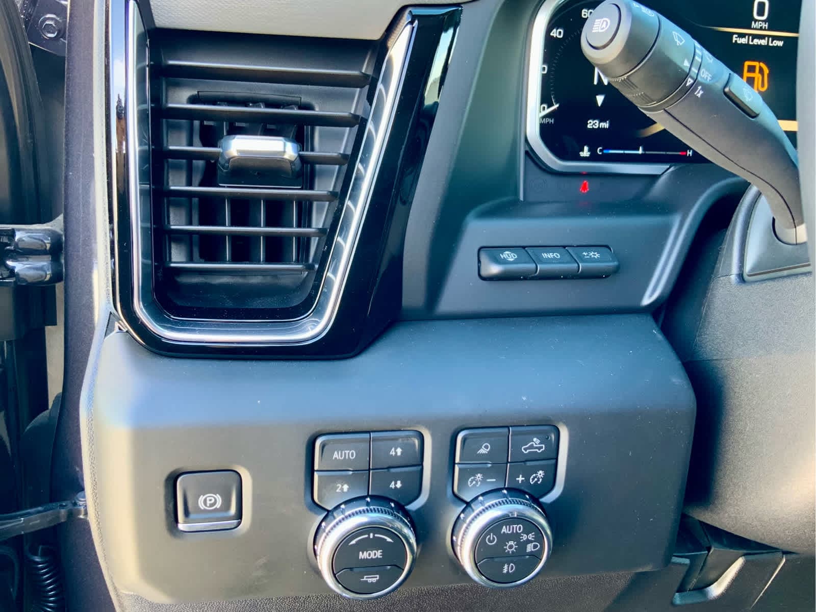 Thumbnail: 2026 GMC Sierra 2500 - 45