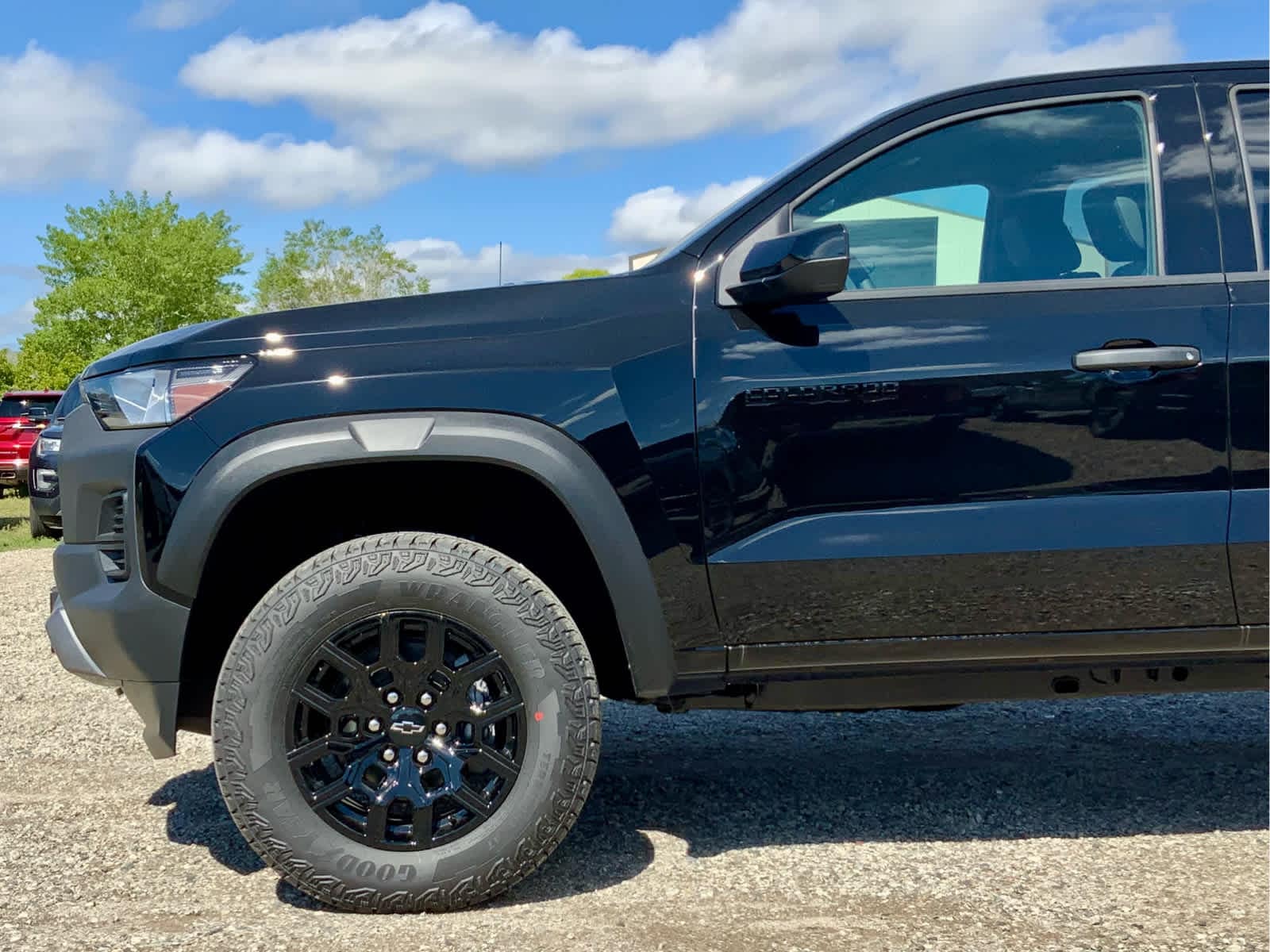 Thumbnail: 2026 Chevrolet Colorado - 10