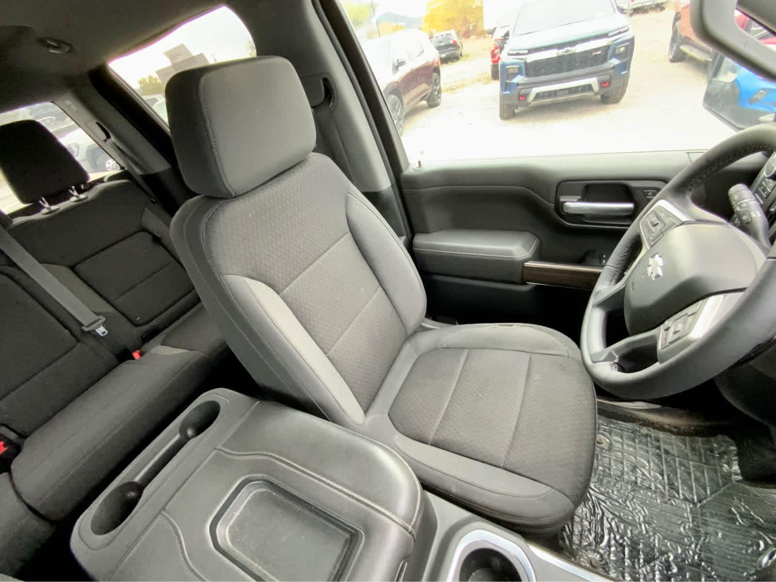 Thumbnail: 2022 Chevrolet Silverado 1500 - 30