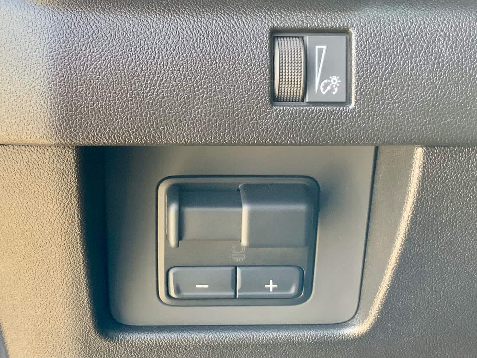 Thumbnail: 2025 GMC Canyon - 51