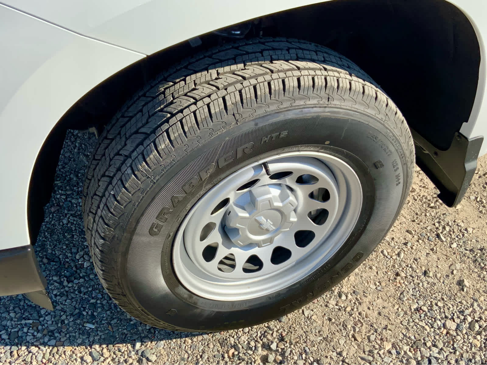 Thumbnail: 2026 Chevrolet Silverado 1500 - 21