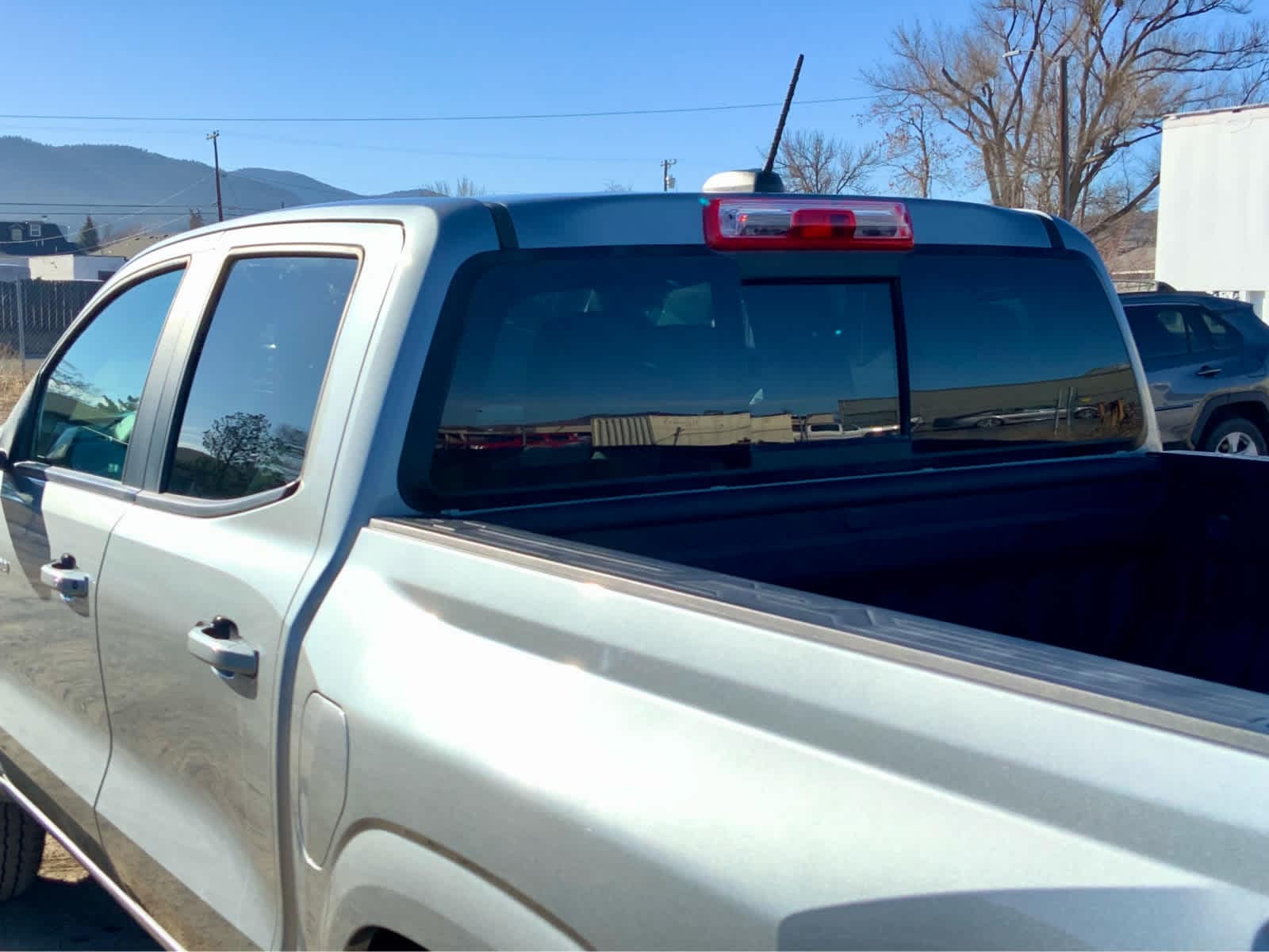 Thumbnail: 2024 Chevrolet Colorado - 13