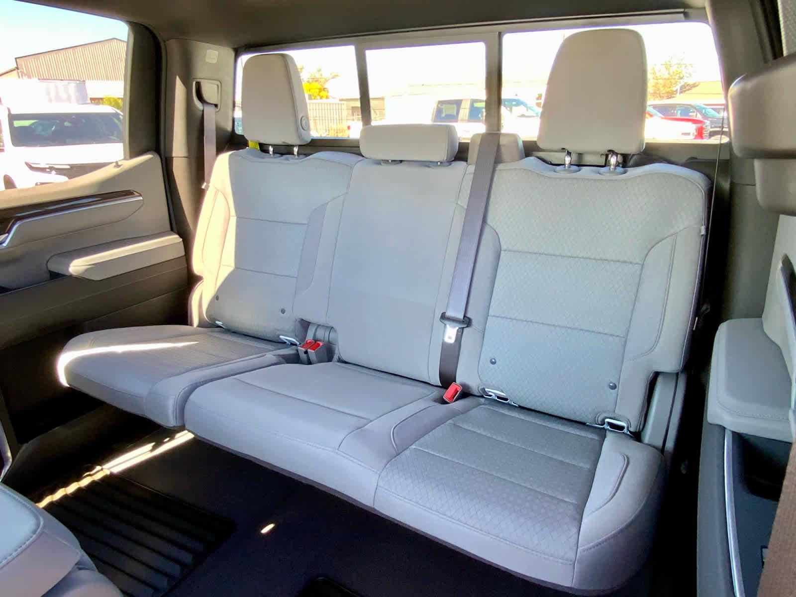 Thumbnail: 2026 Chevrolet Silverado 1500 - 32