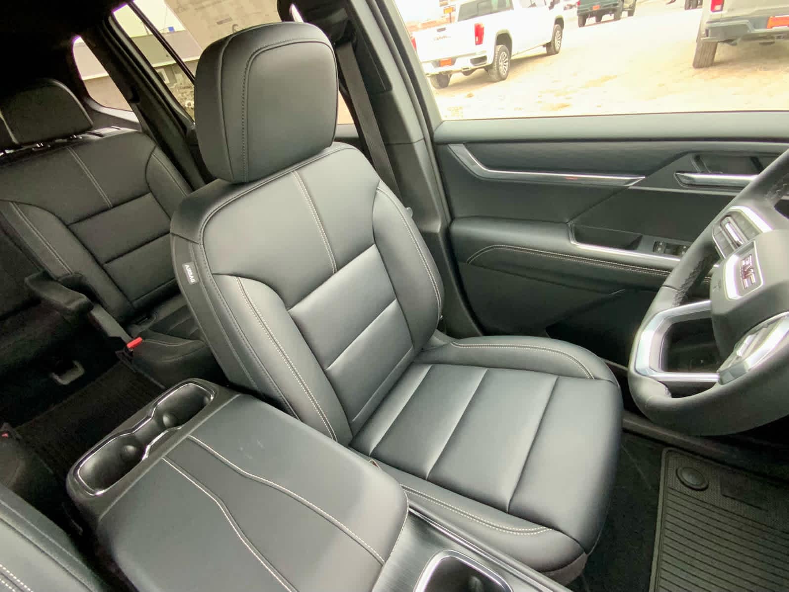 Thumbnail: 2026 GMC Acadia - 31