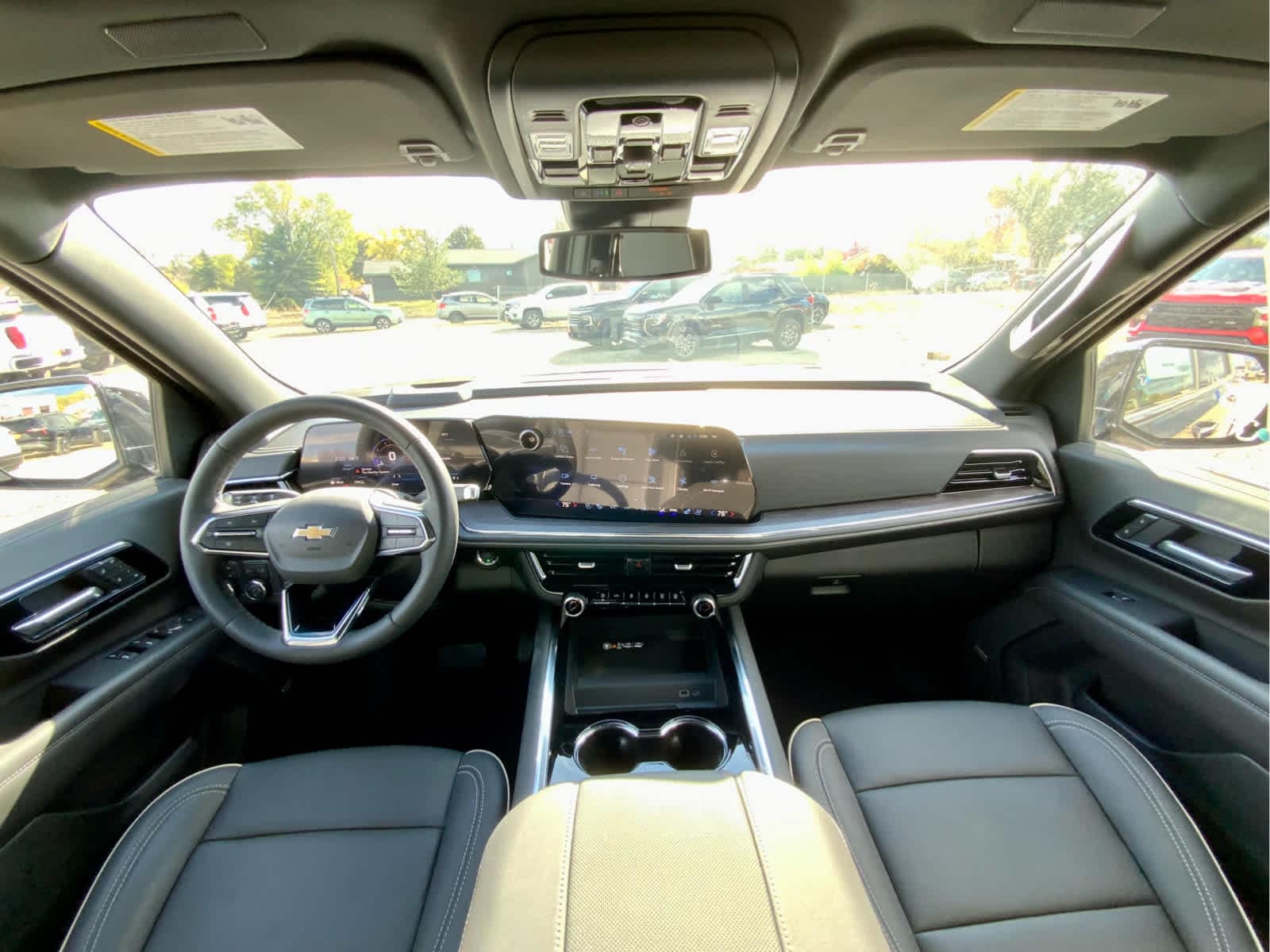 Thumbnail: 2026 Chevrolet Tahoe - 36