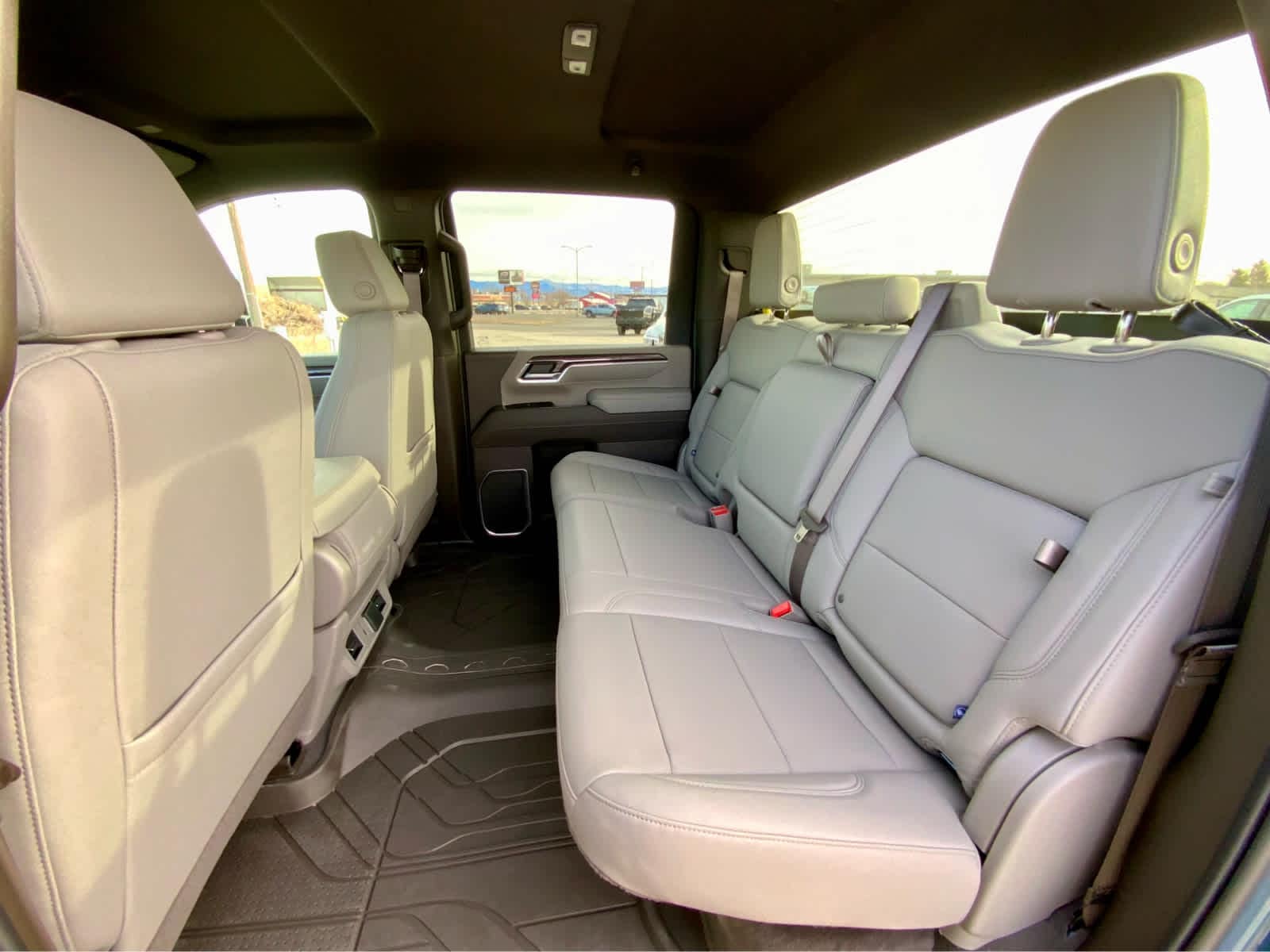 Thumbnail: 2026 Chevrolet Silverado 2500 - 32