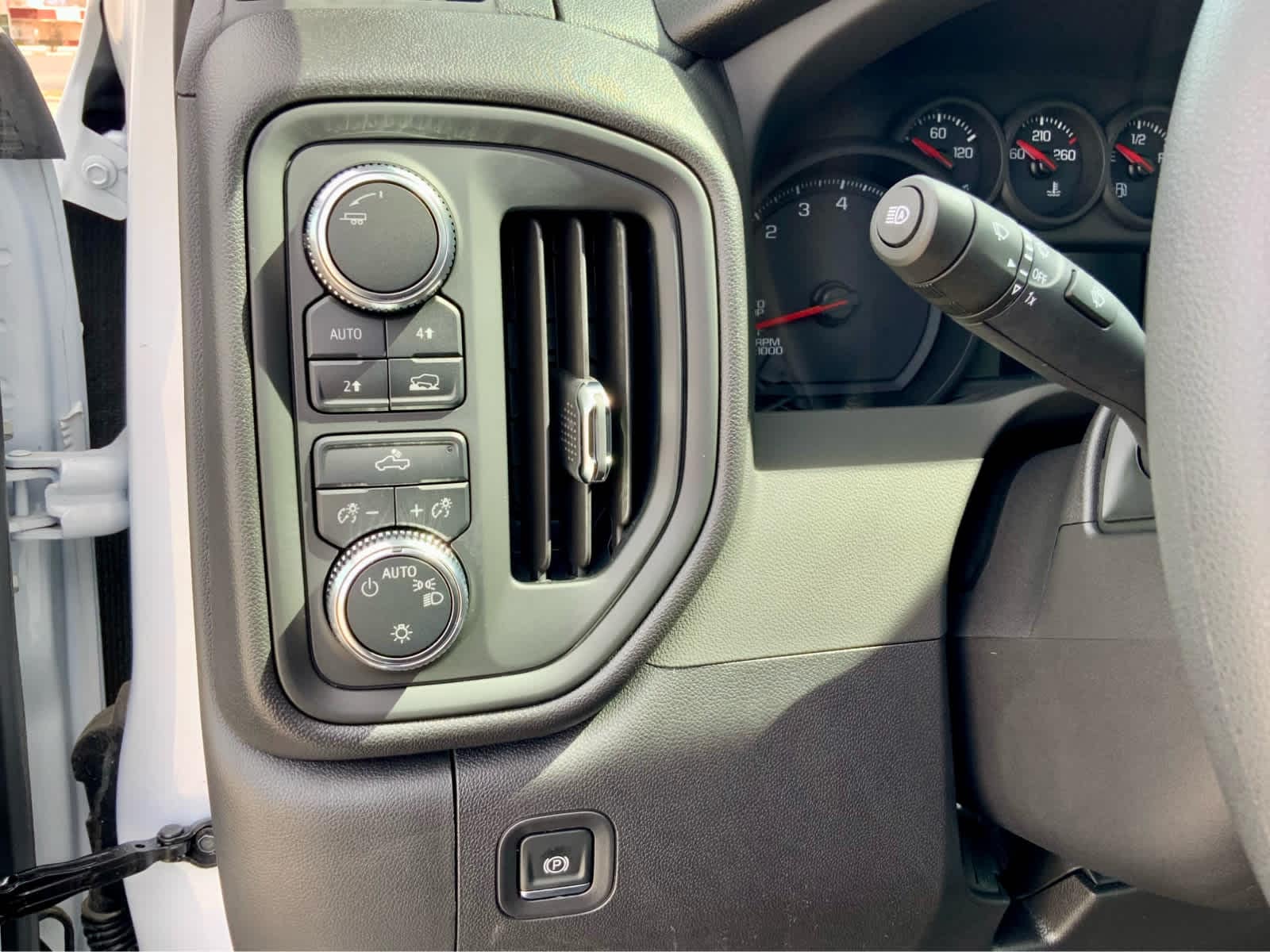 Thumbnail: 2025 GMC Sierra 1500 - 46