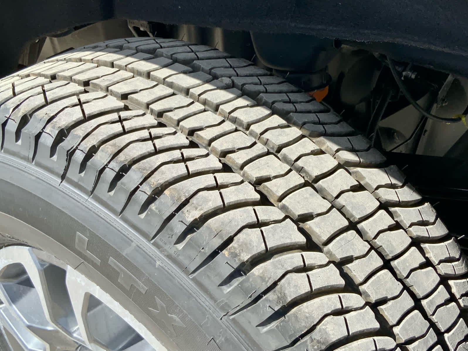 Thumbnail: 2026 GMC Sierra 3500 - 15