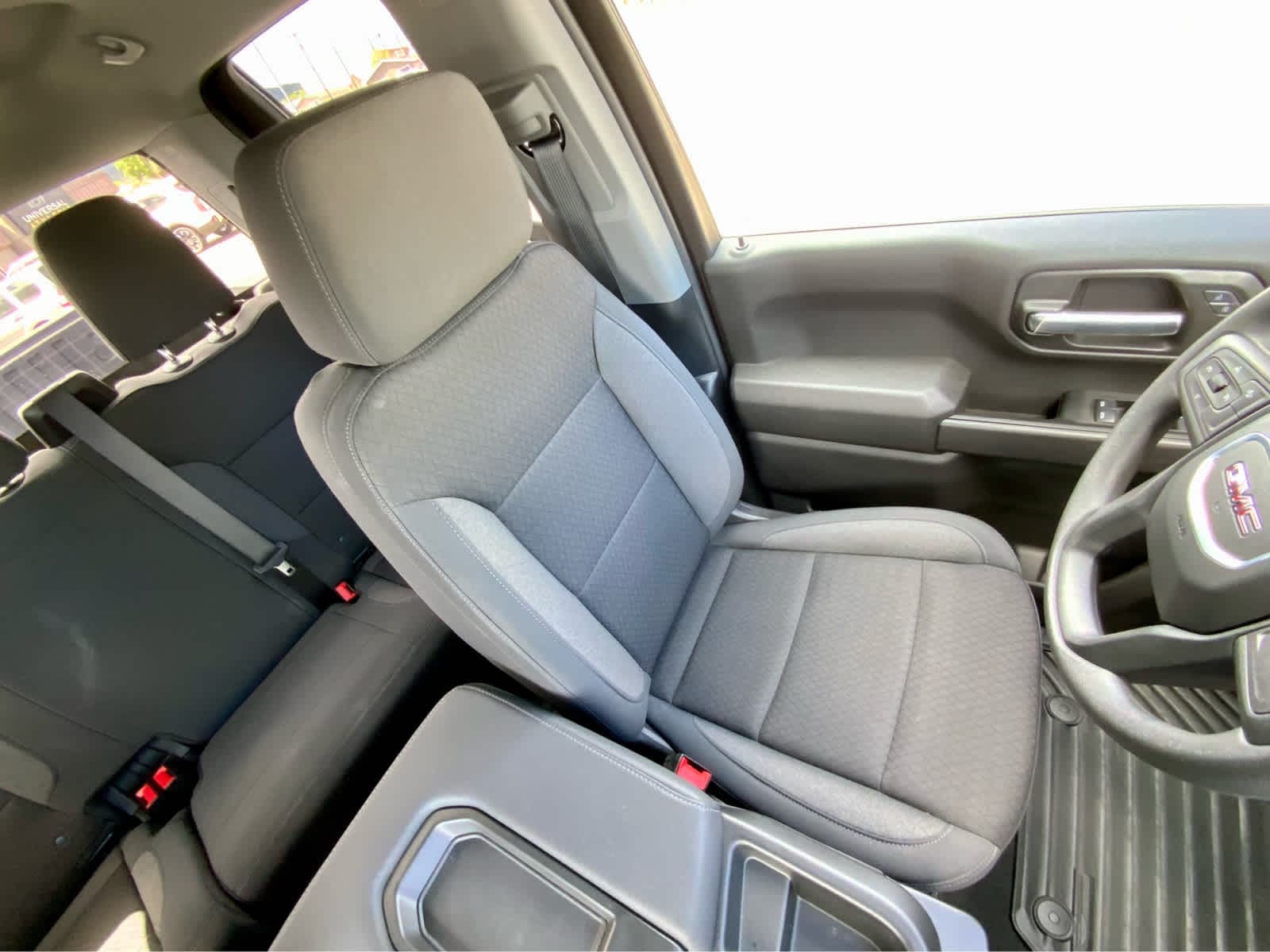 Thumbnail: 2025 GMC Sierra 1500 - 32