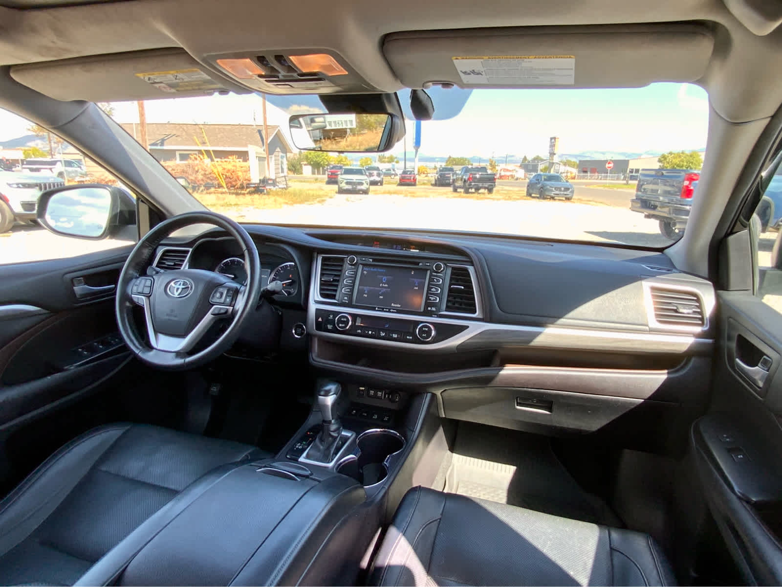 Thumbnail: 2018 Toyota Highlander - 38