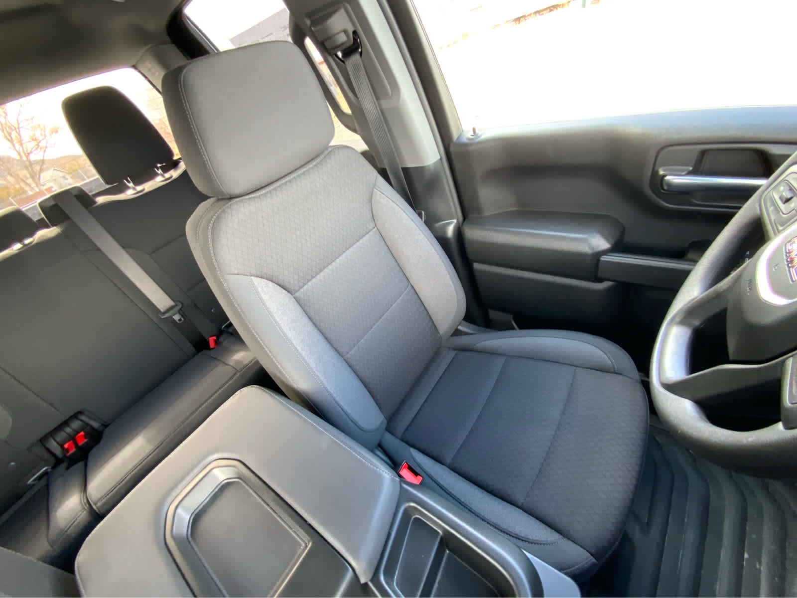 Thumbnail: 2025 GMC Sierra 1500 - 31