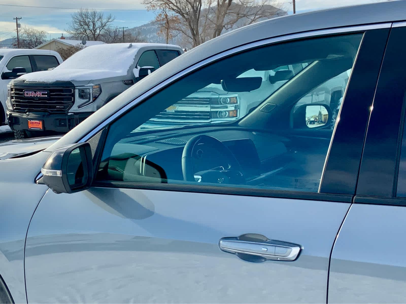 Thumbnail: 2026 Chevrolet Traverse - 12