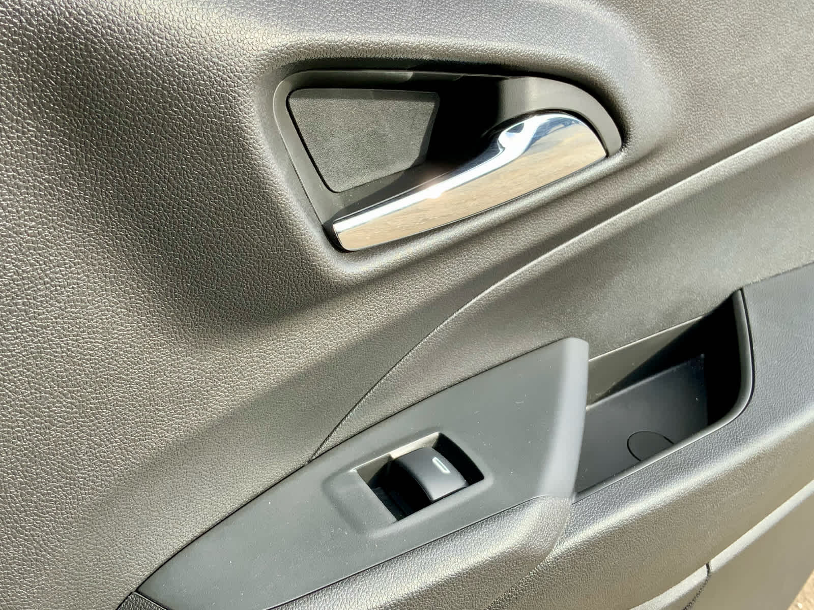 Thumbnail: 2025 Chevrolet Trax - 43