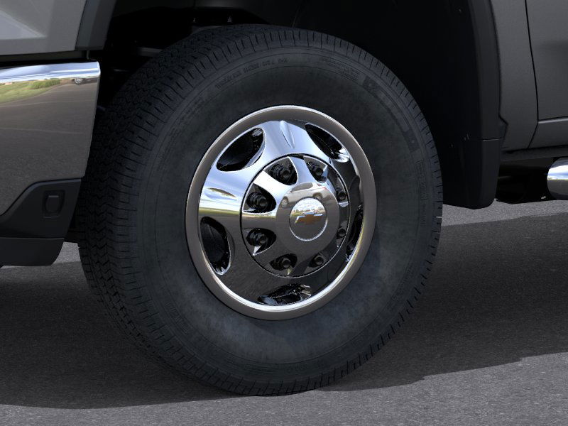 Thumbnail: 2026 Chevrolet Silverado 3500 - 9
