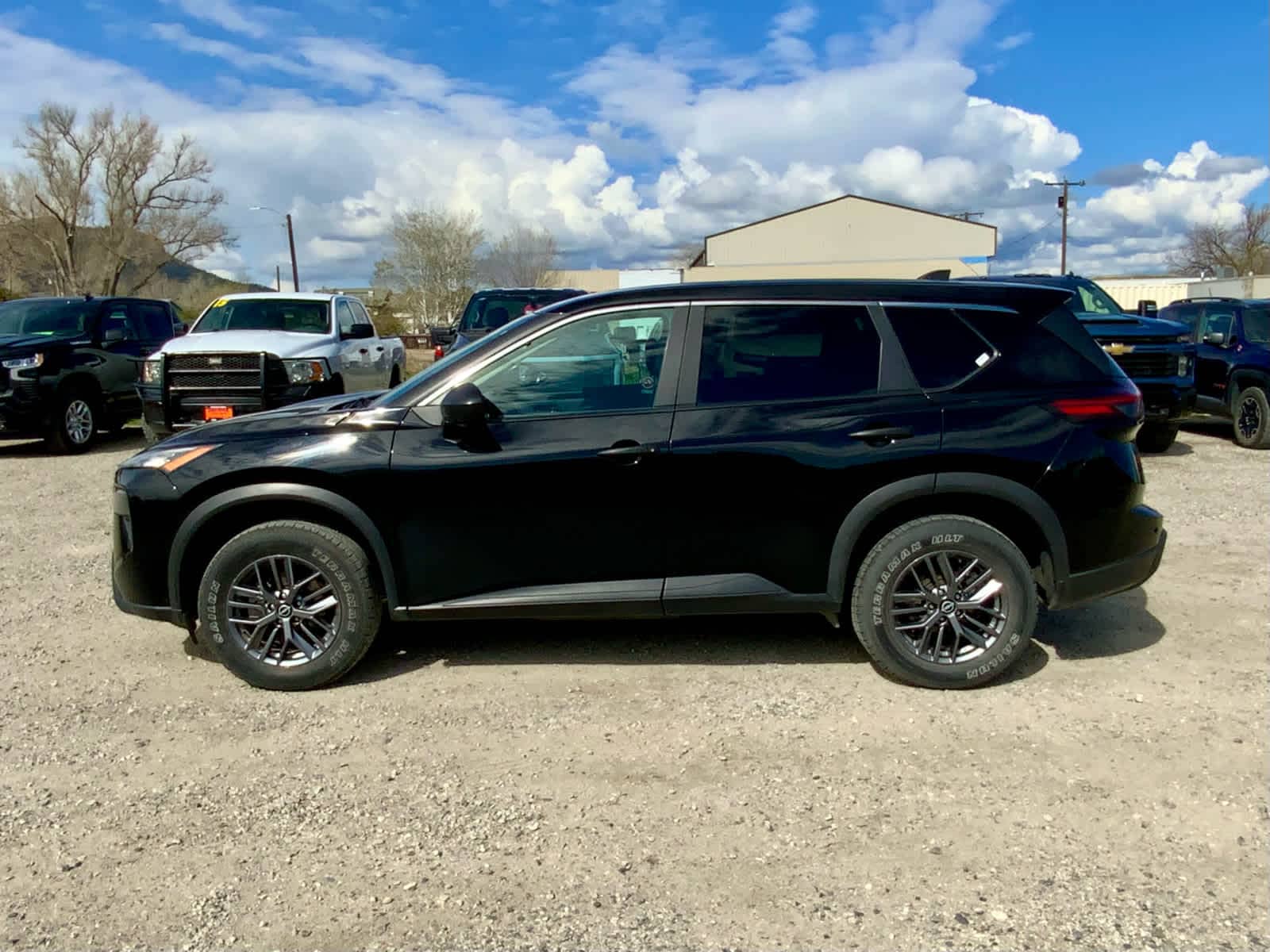 Used 2024 Nissan Rogue S with VIN 5N1BT3AB4RC757654 for sale in Helena, MT