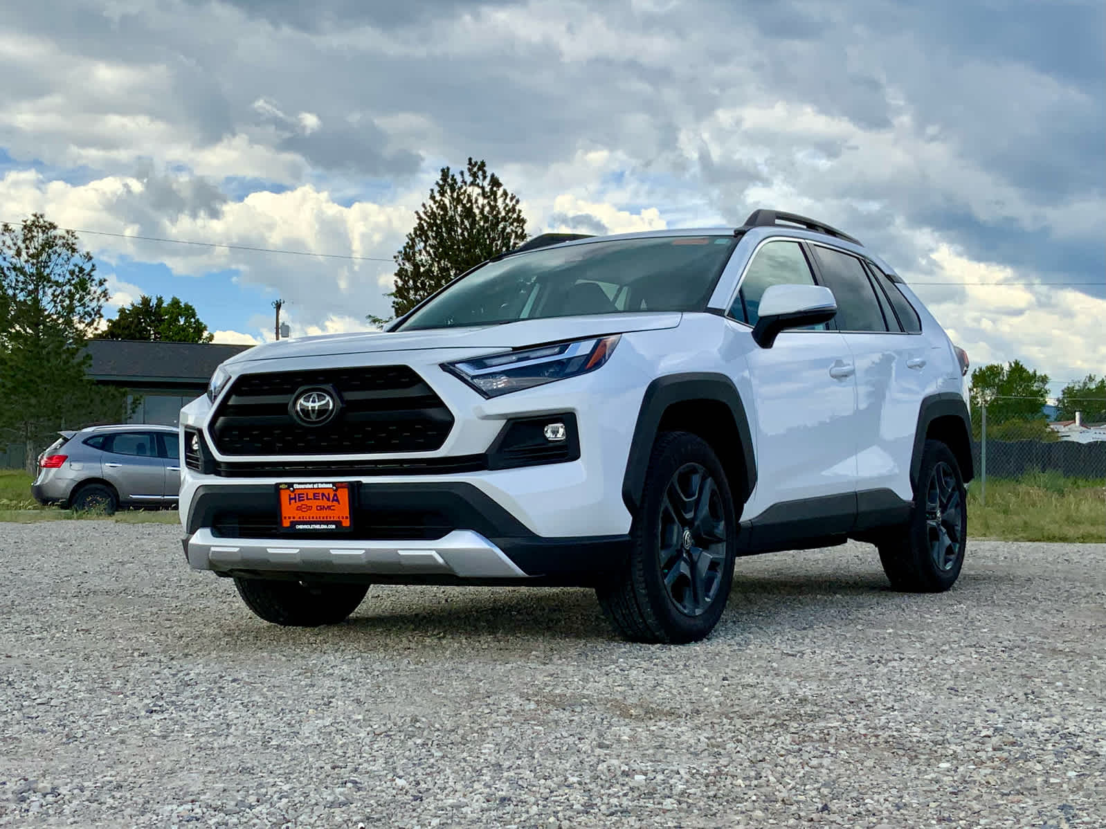 Thumbnail: 2022 Toyota RAV4 - 10