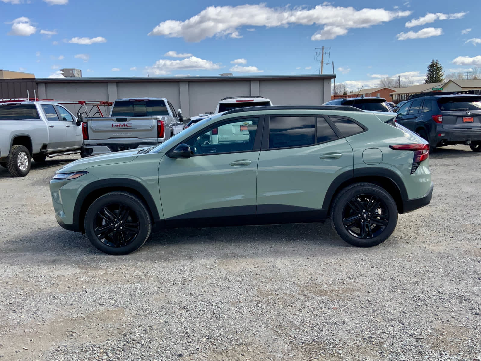 Thumbnail: 2026 Chevrolet Trax - 2