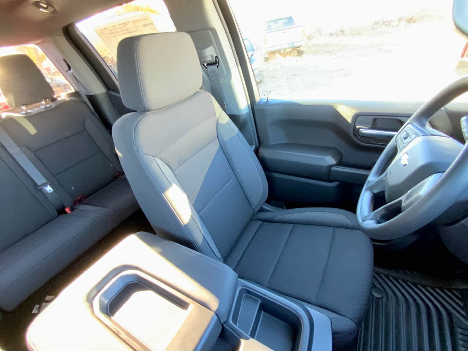 Thumbnail: 2026 Chevrolet Silverado 1500 - 35