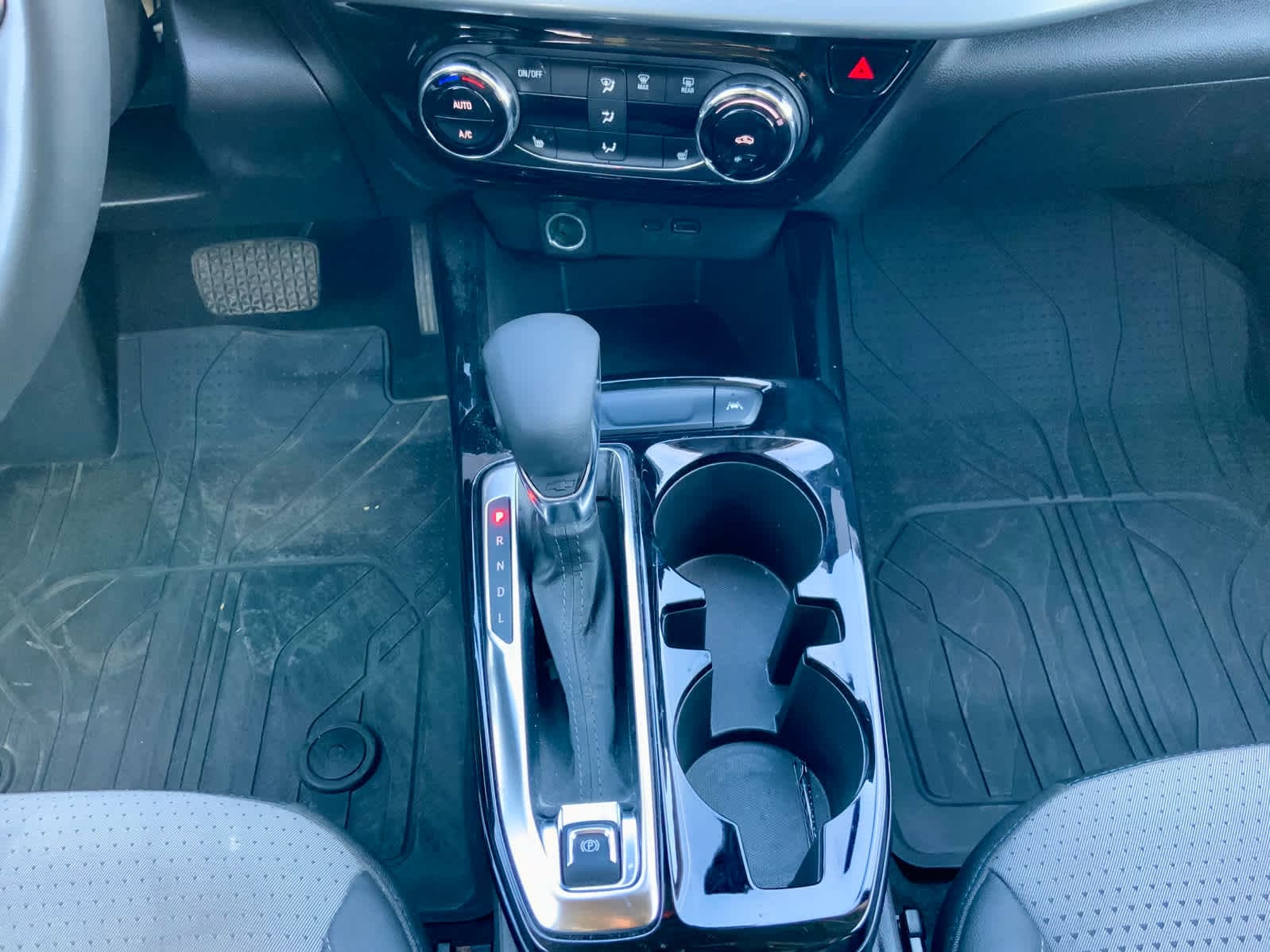 Thumbnail: 2025 Chevrolet Trax - 39