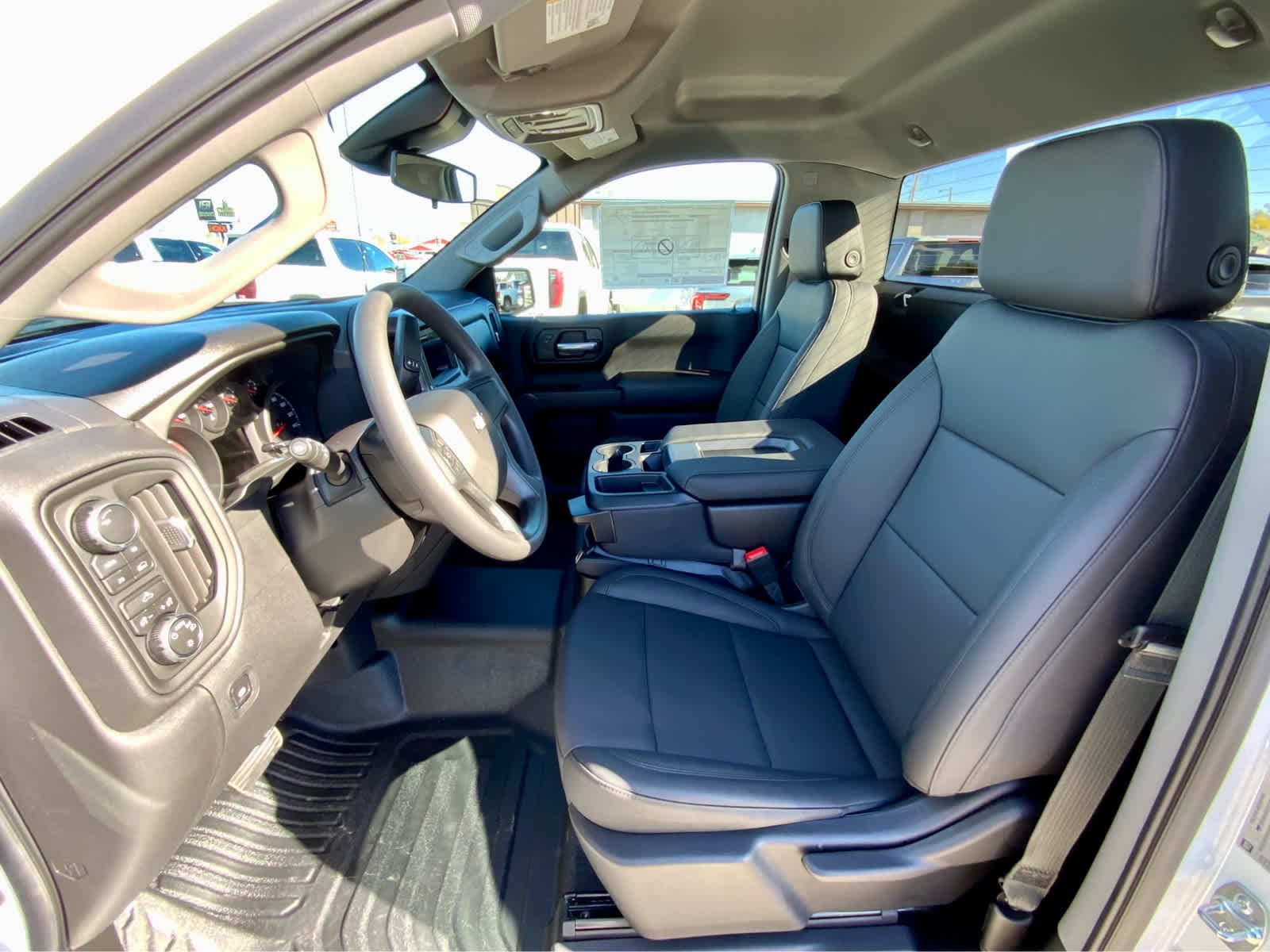 Thumbnail: 2026 Chevrolet Silverado 1500 - 27