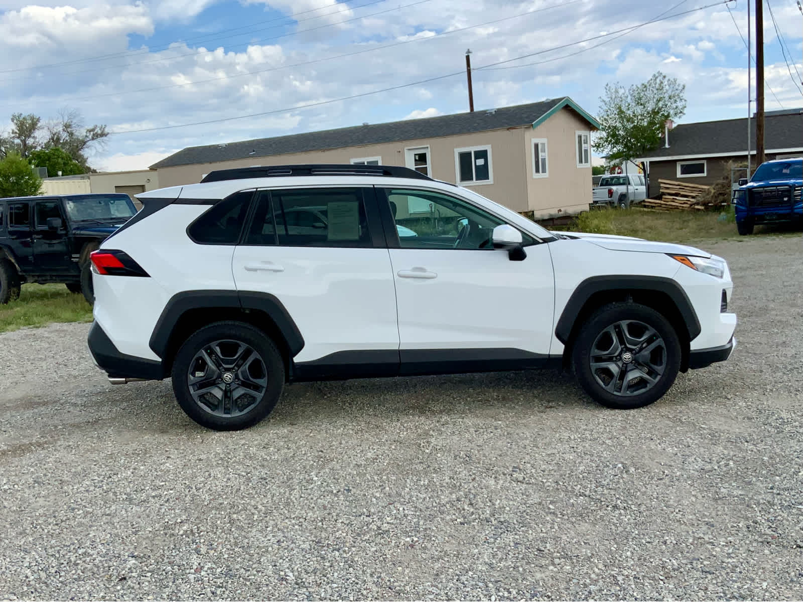 Thumbnail: 2022 Toyota RAV4 - 6