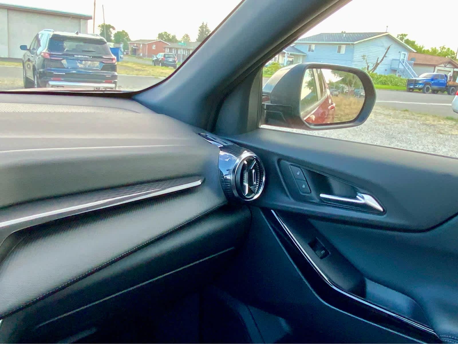 Thumbnail: 2026 Chevrolet Equinox - 39