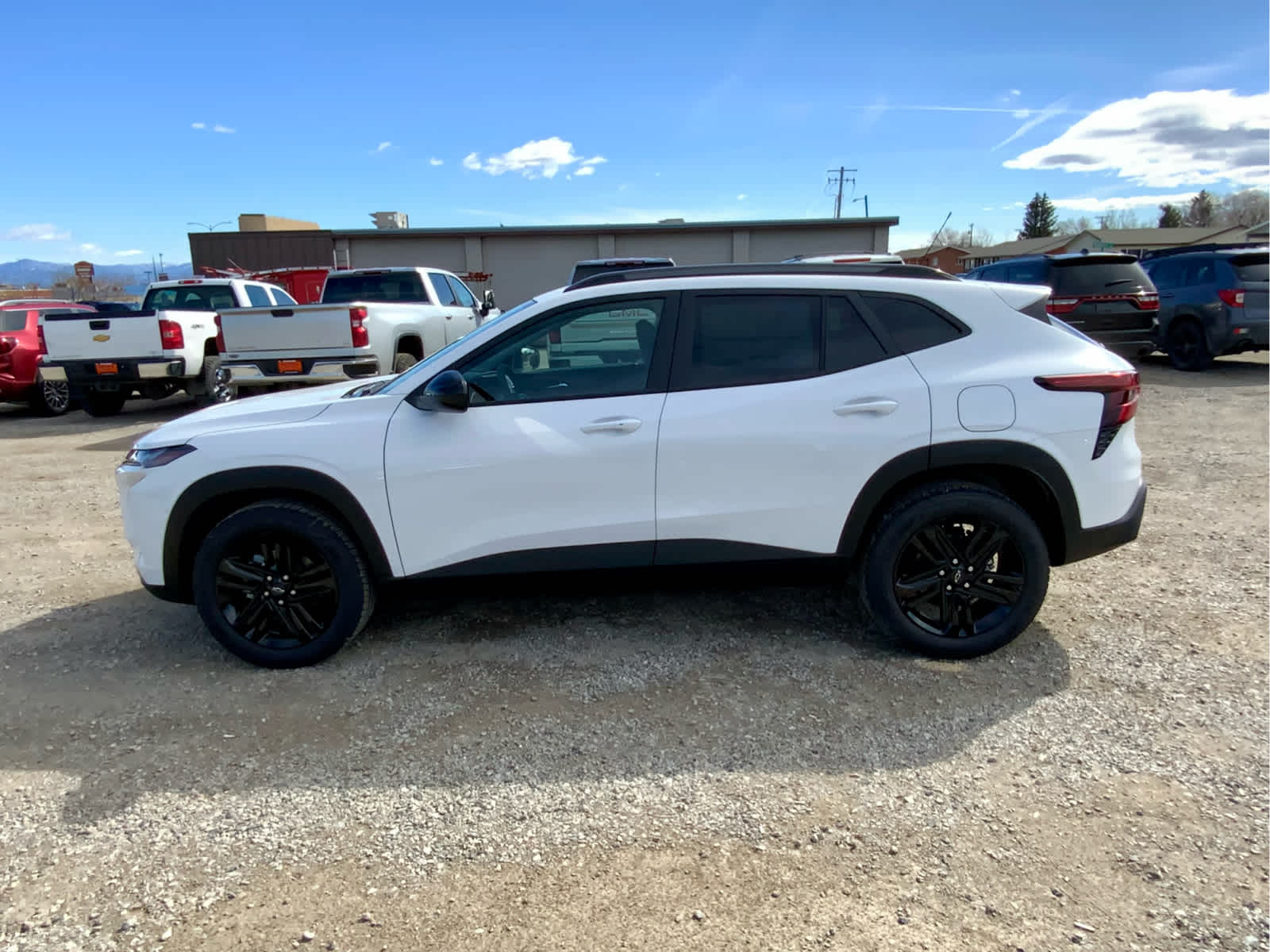 Thumbnail: 2026 Chevrolet Trax - 2