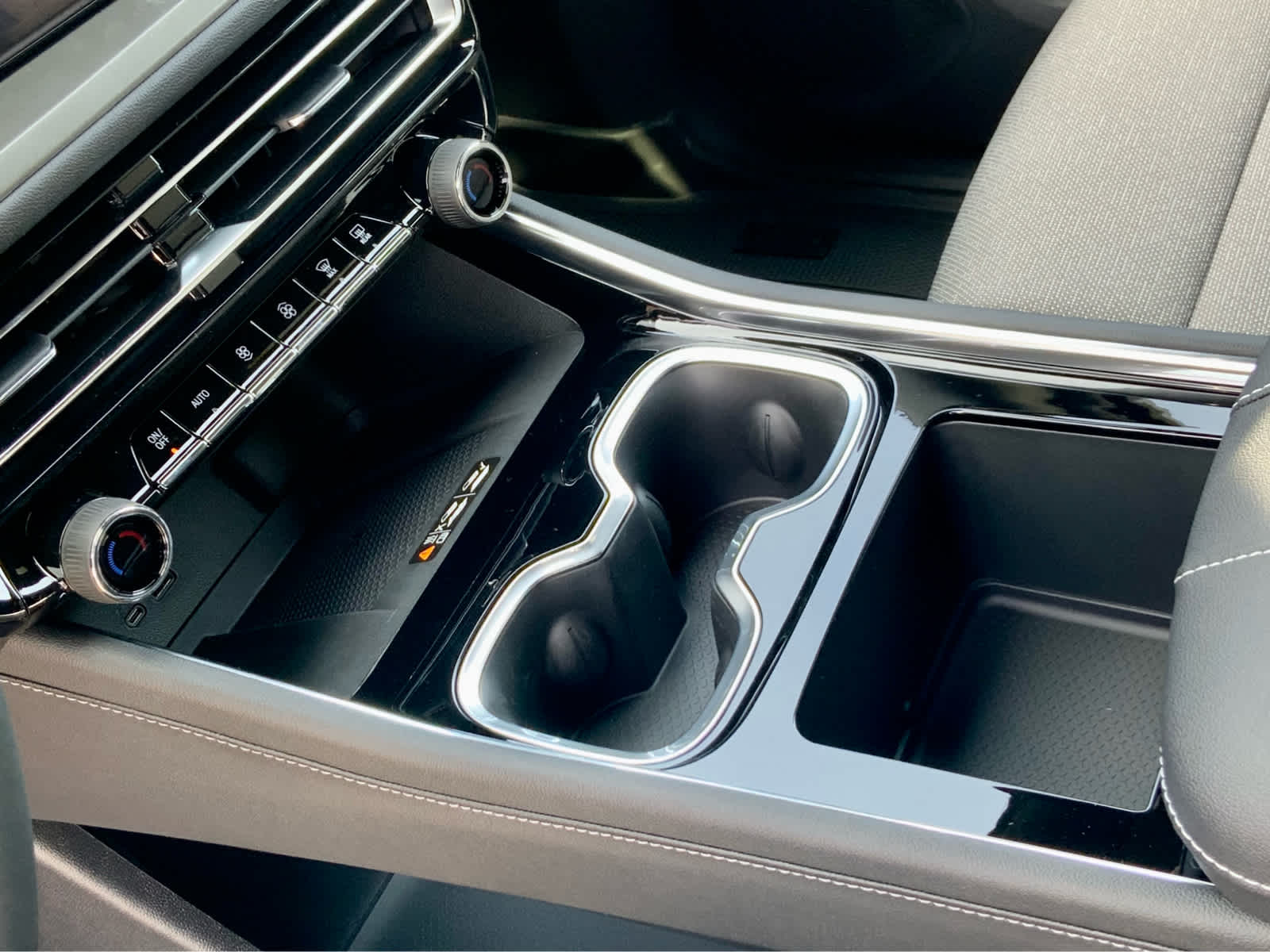 Thumbnail: 2026 Chevrolet Traverse - 45