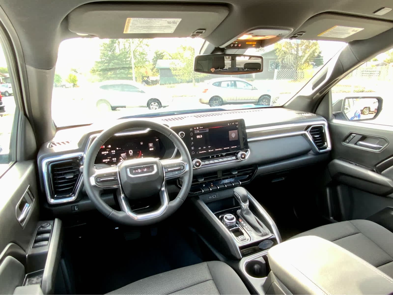 Thumbnail: 2025 GMC Canyon - 36