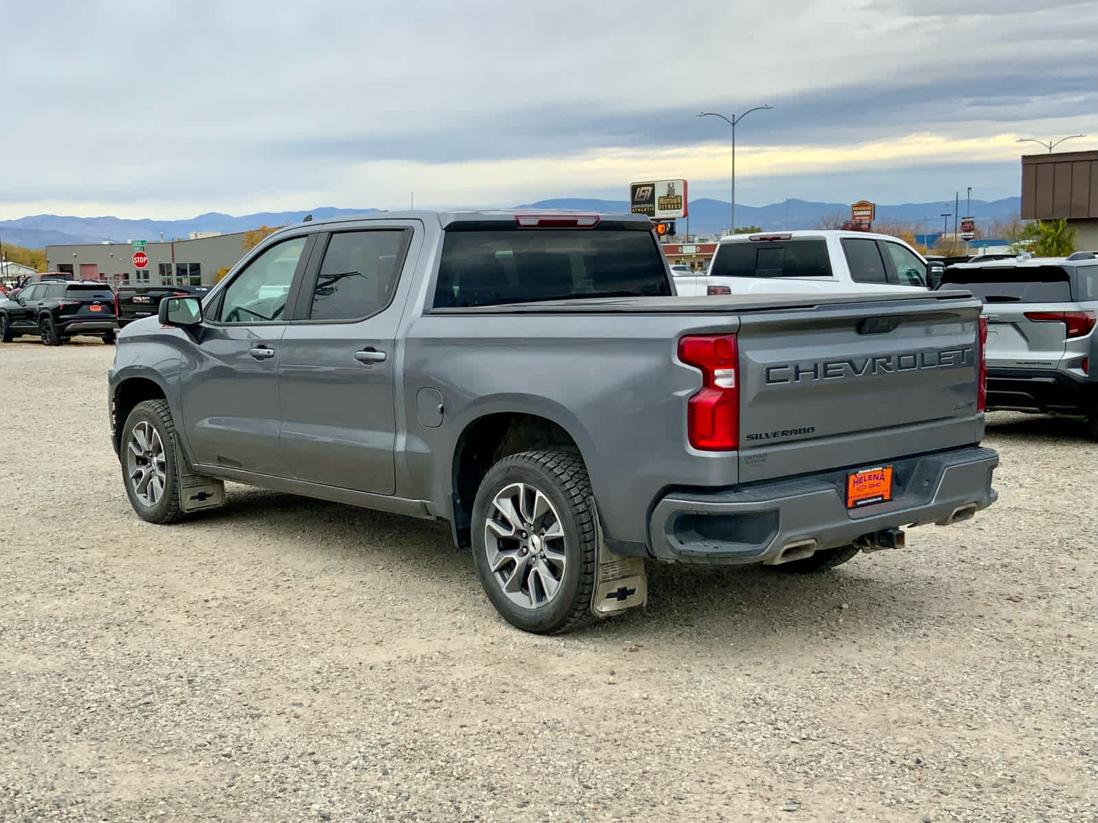 Thumbnail: 2022 Chevrolet Silverado 1500 - 3
