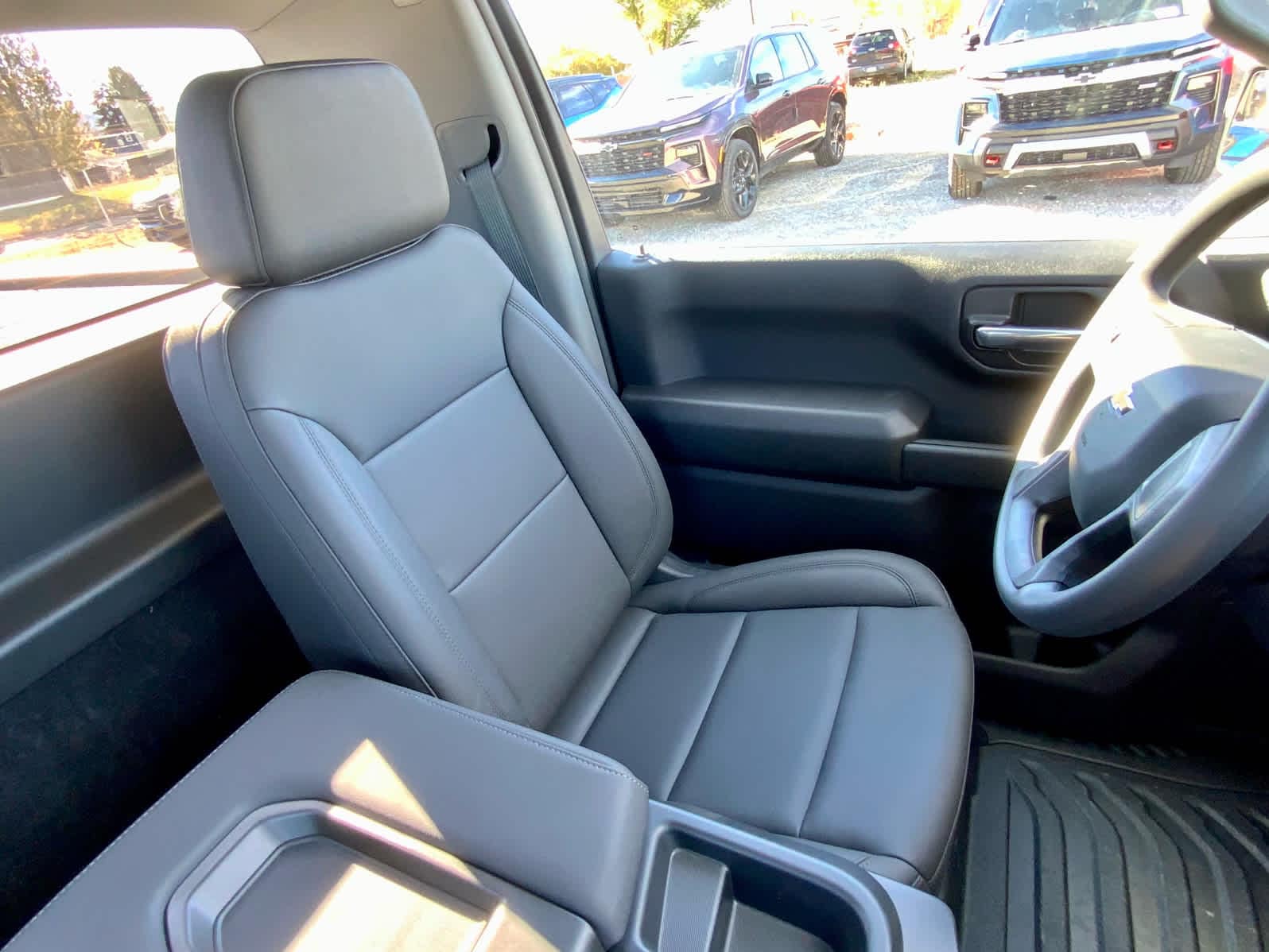 Thumbnail: 2026 Chevrolet Silverado 1500 - 30