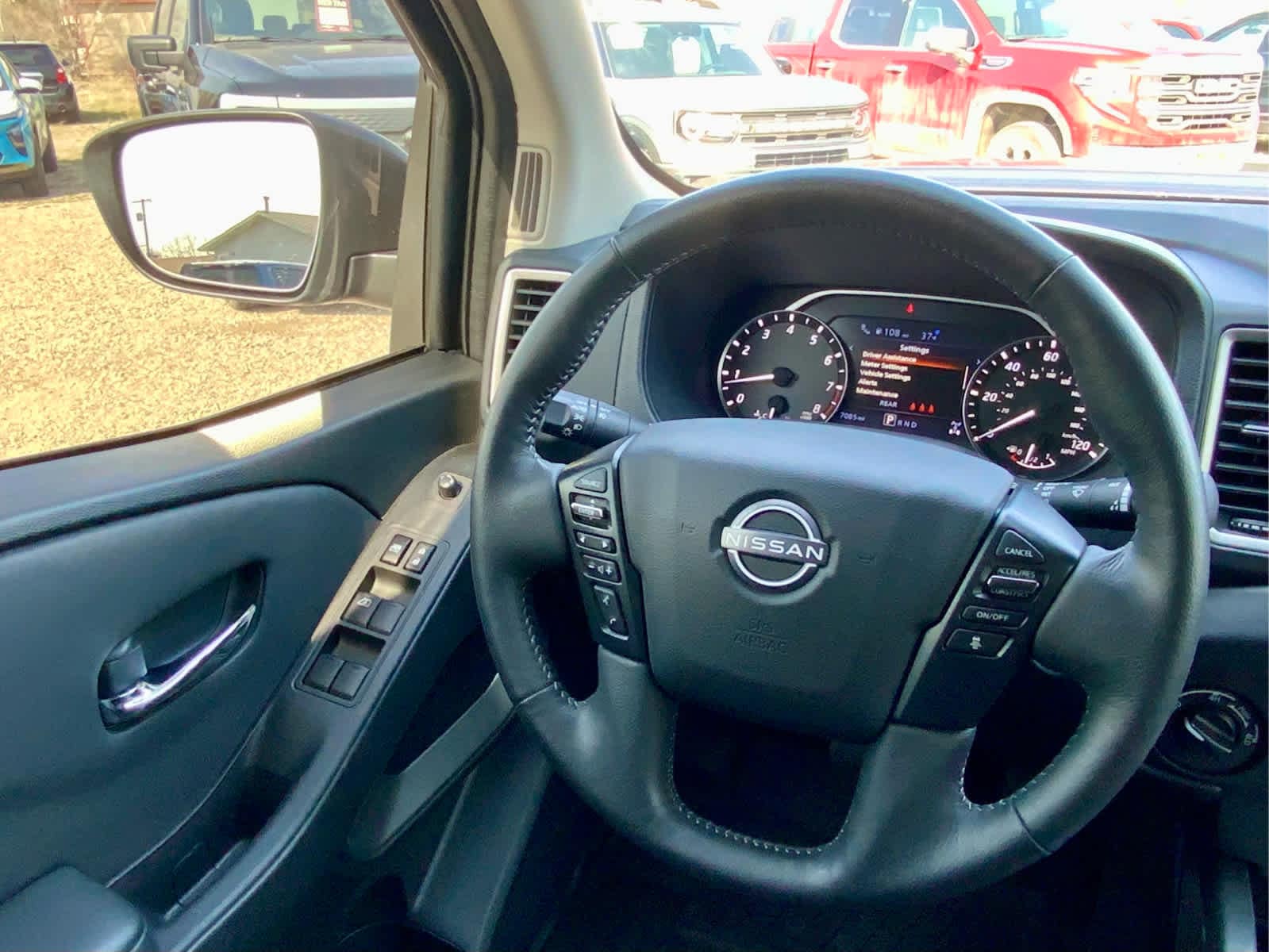 Thumbnail: 2024 Nissan Frontier - 36