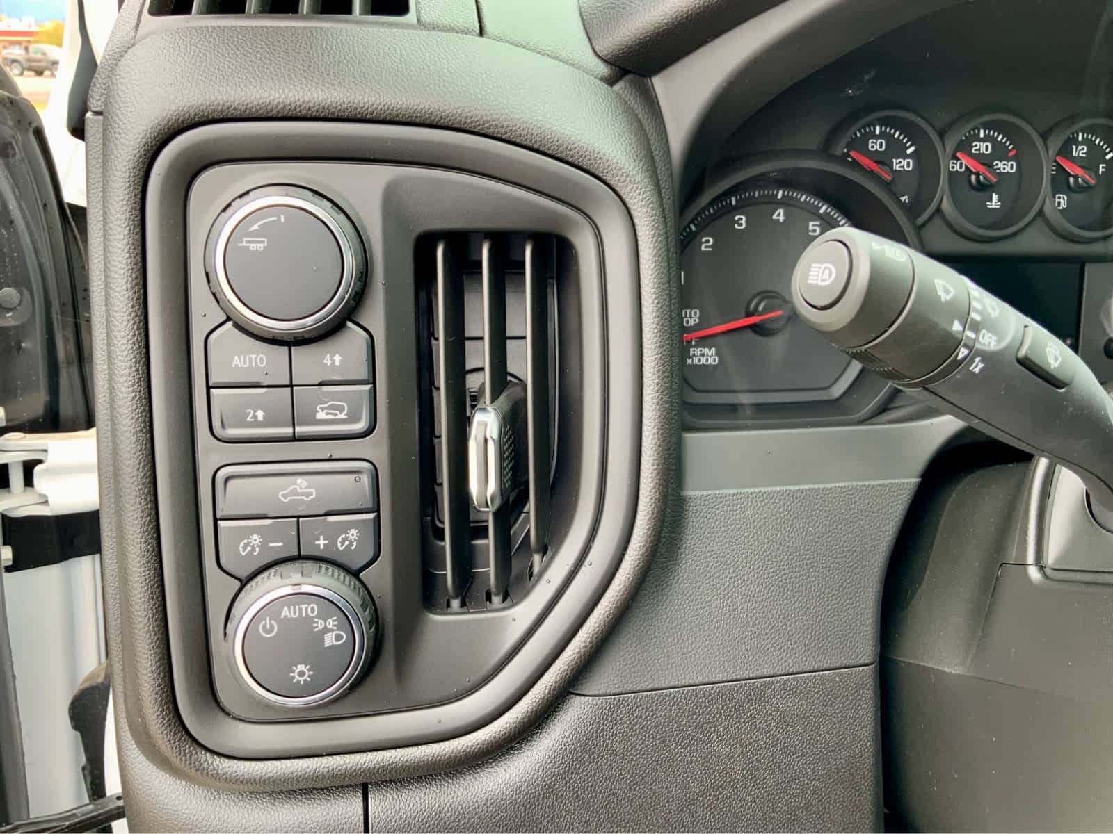 Thumbnail: 2025 Chevrolet Silverado 1500 - 50