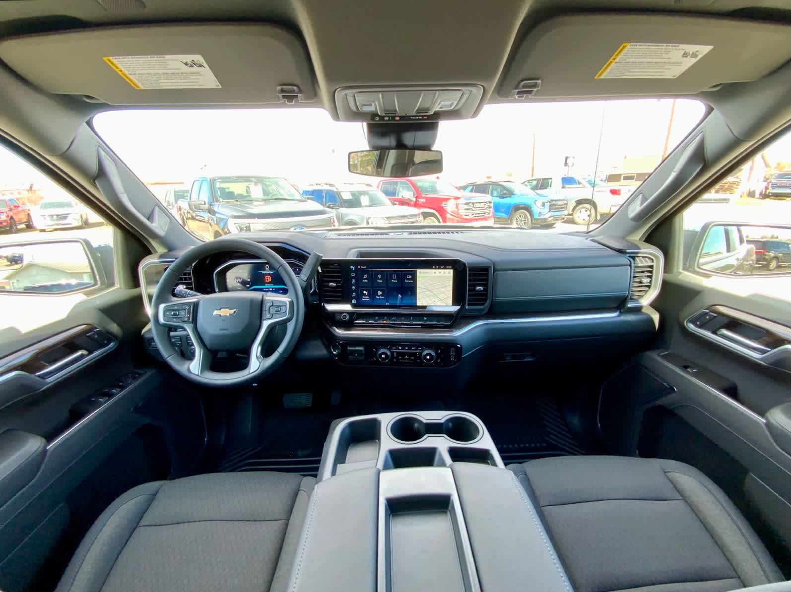 Thumbnail: 2026 Chevrolet Silverado 1500 - 32