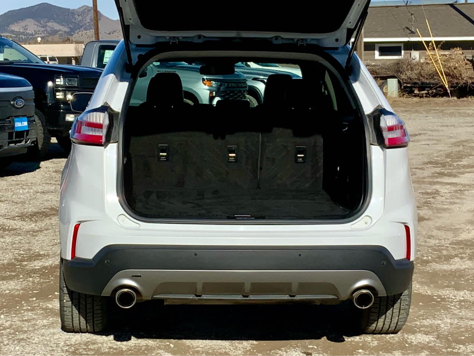 Thumbnail: 2020 Ford Edge - 19