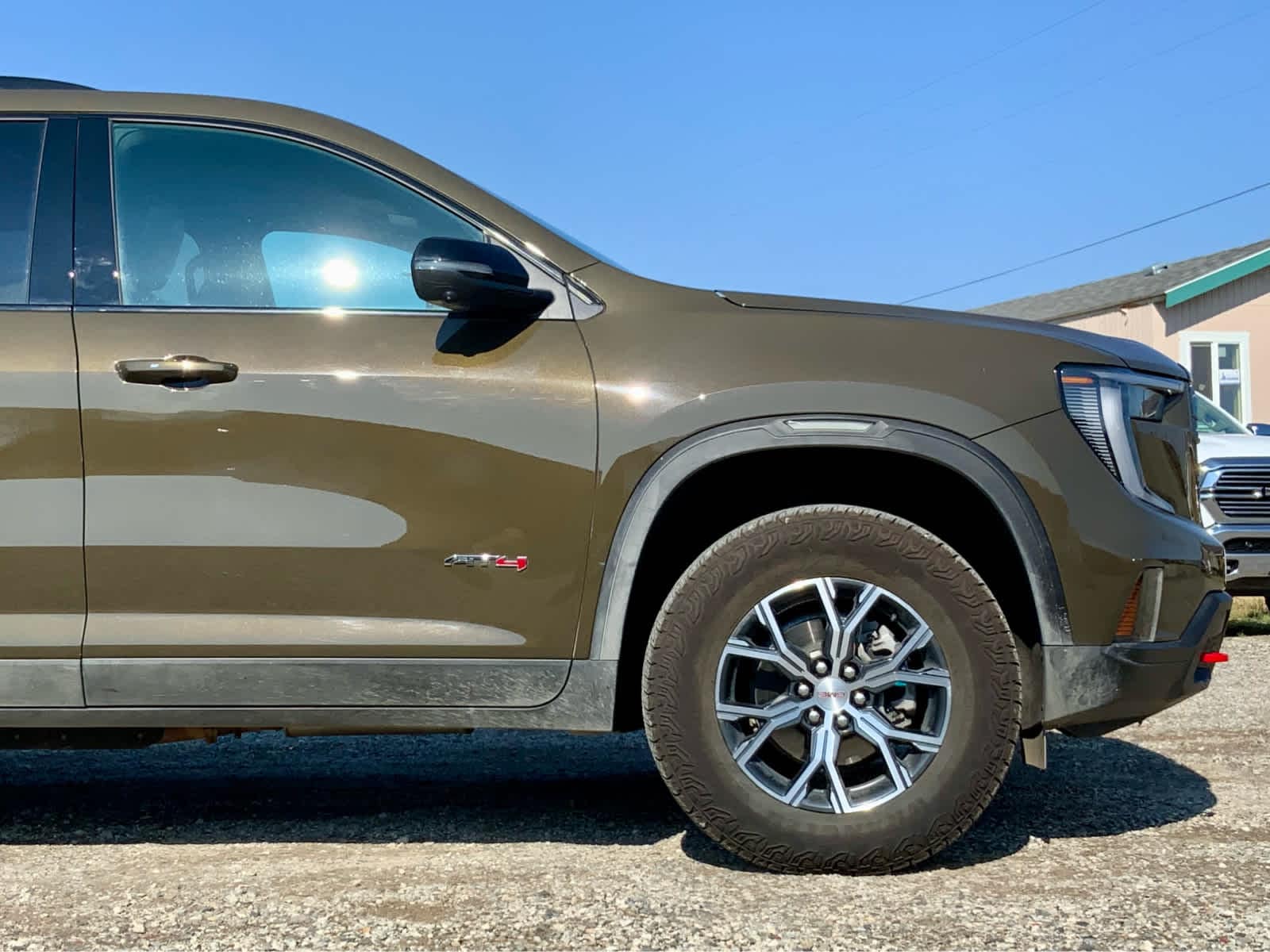 Thumbnail: 2024 GMC Acadia - 13
