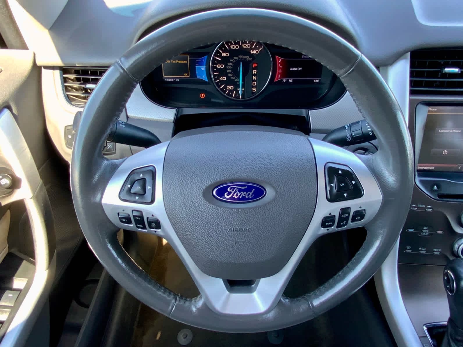 Thumbnail: 2013 Ford Edge - 32