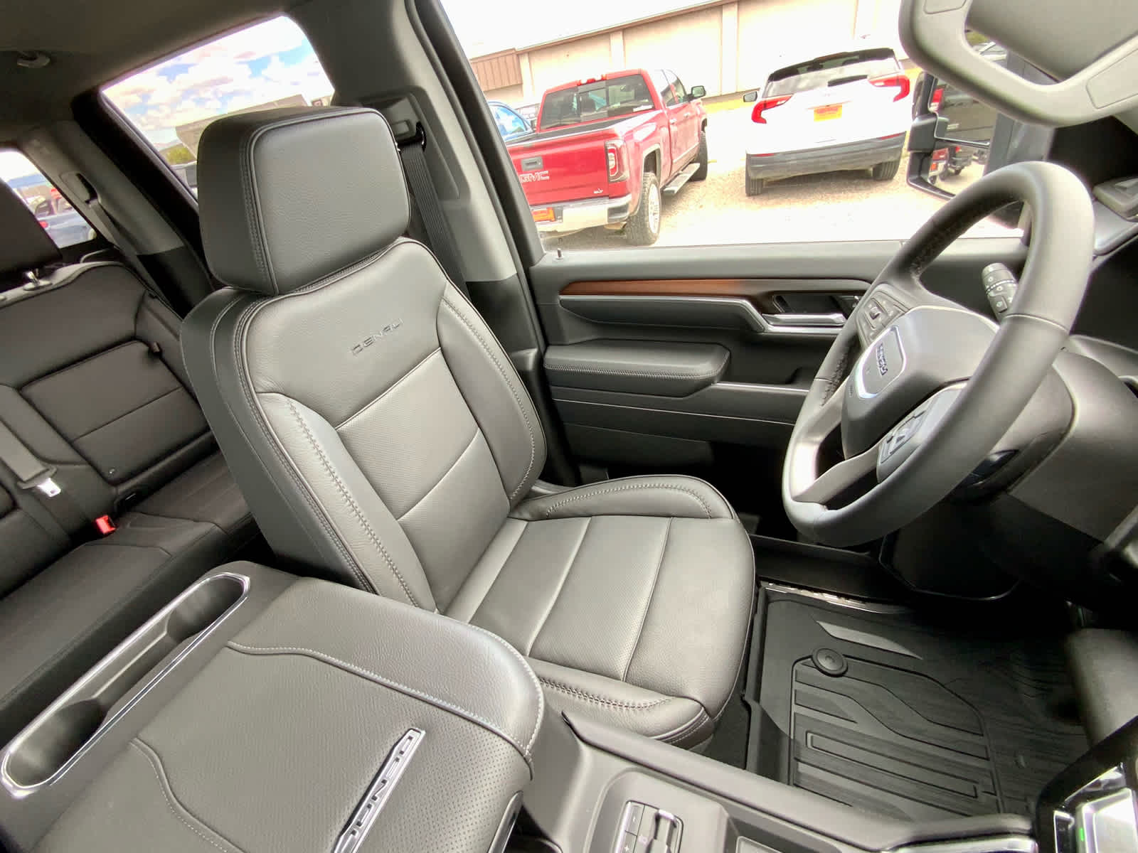 Thumbnail: 2026 GMC Sierra 2500 - 31