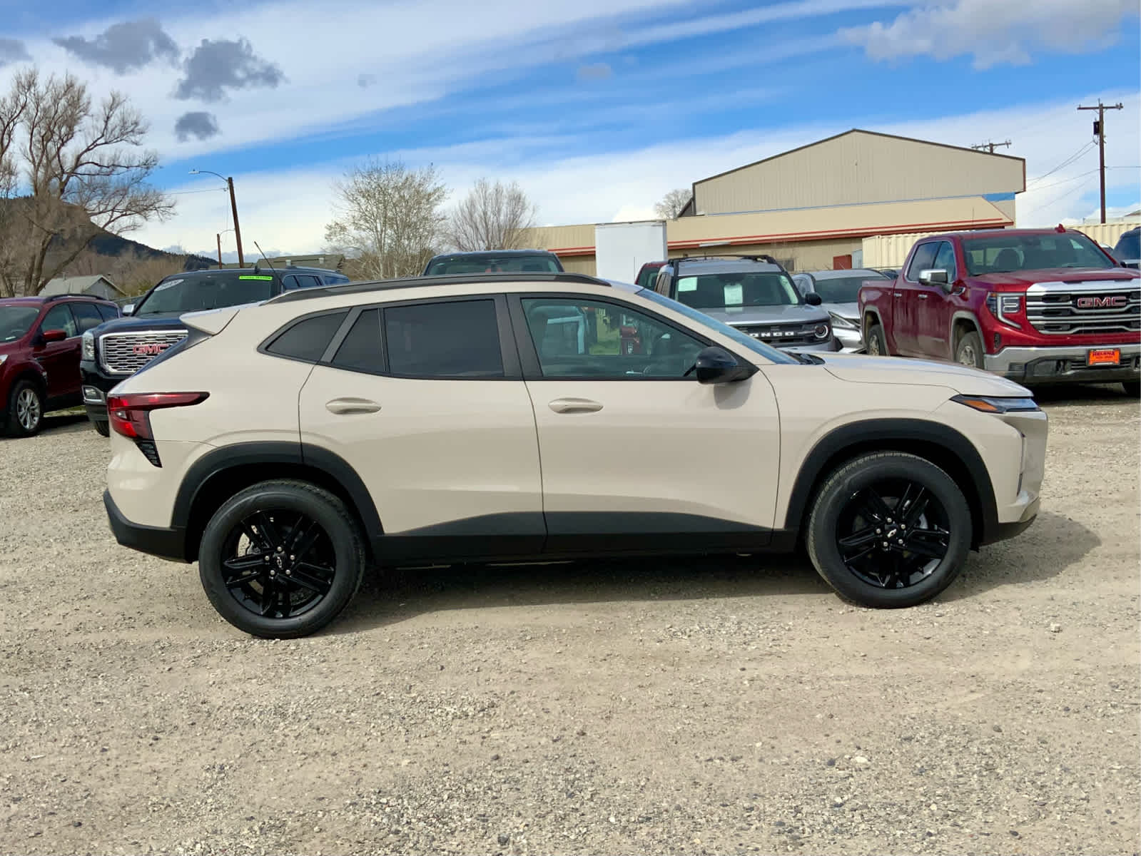 Thumbnail: 2026 Chevrolet Trax - 6