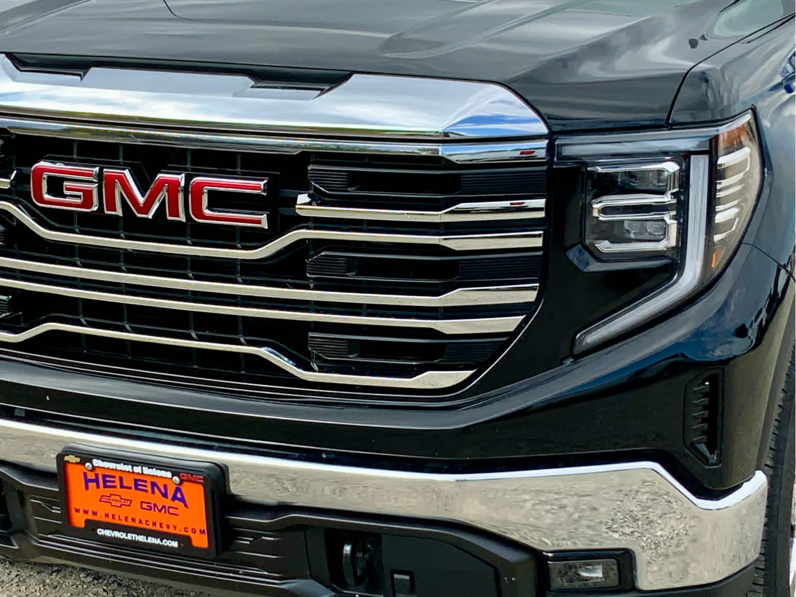 Thumbnail: 2025 GMC Sierra 1500 - 17