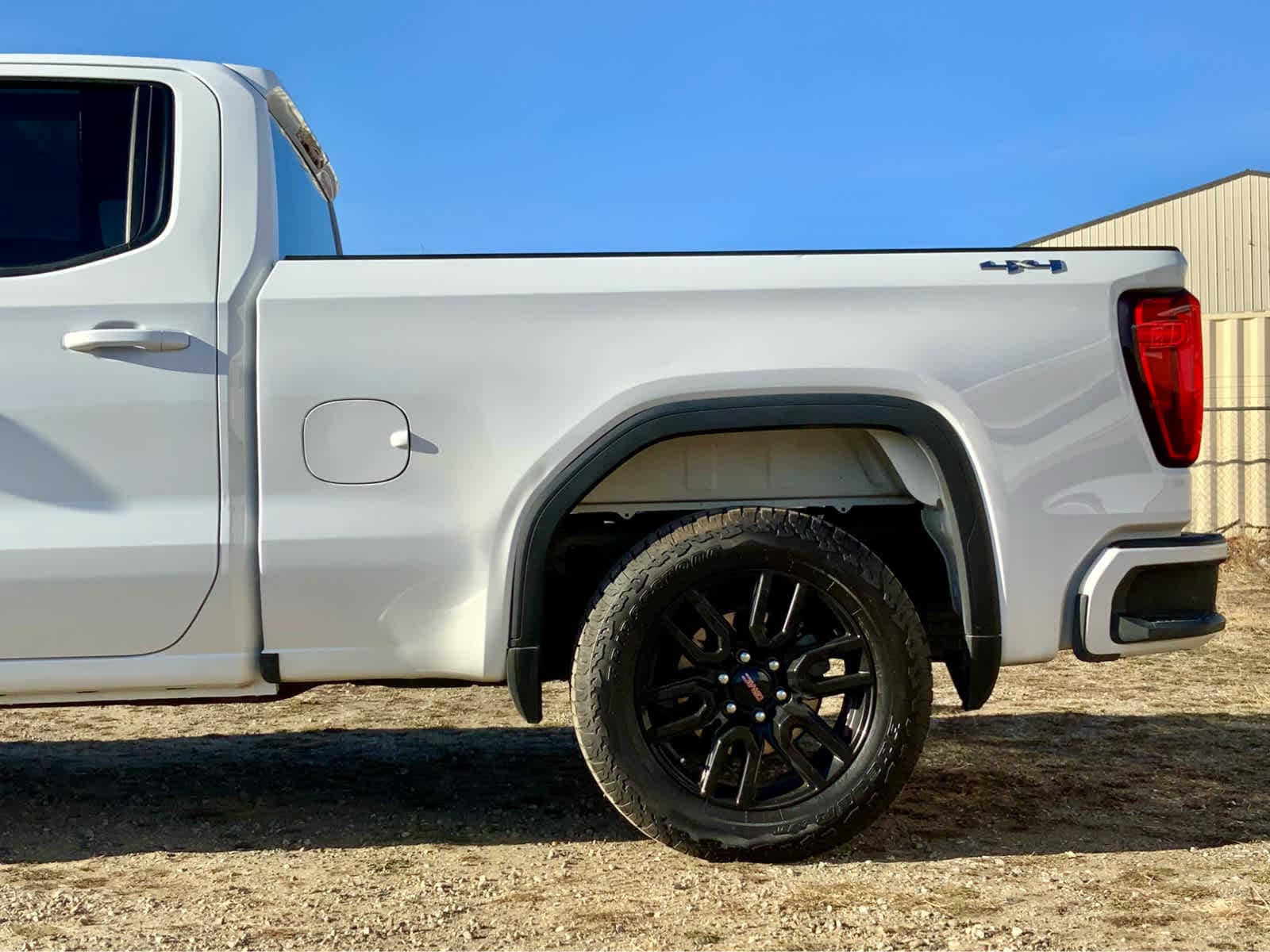 Thumbnail: 2023 GMC Sierra 1500 - 16