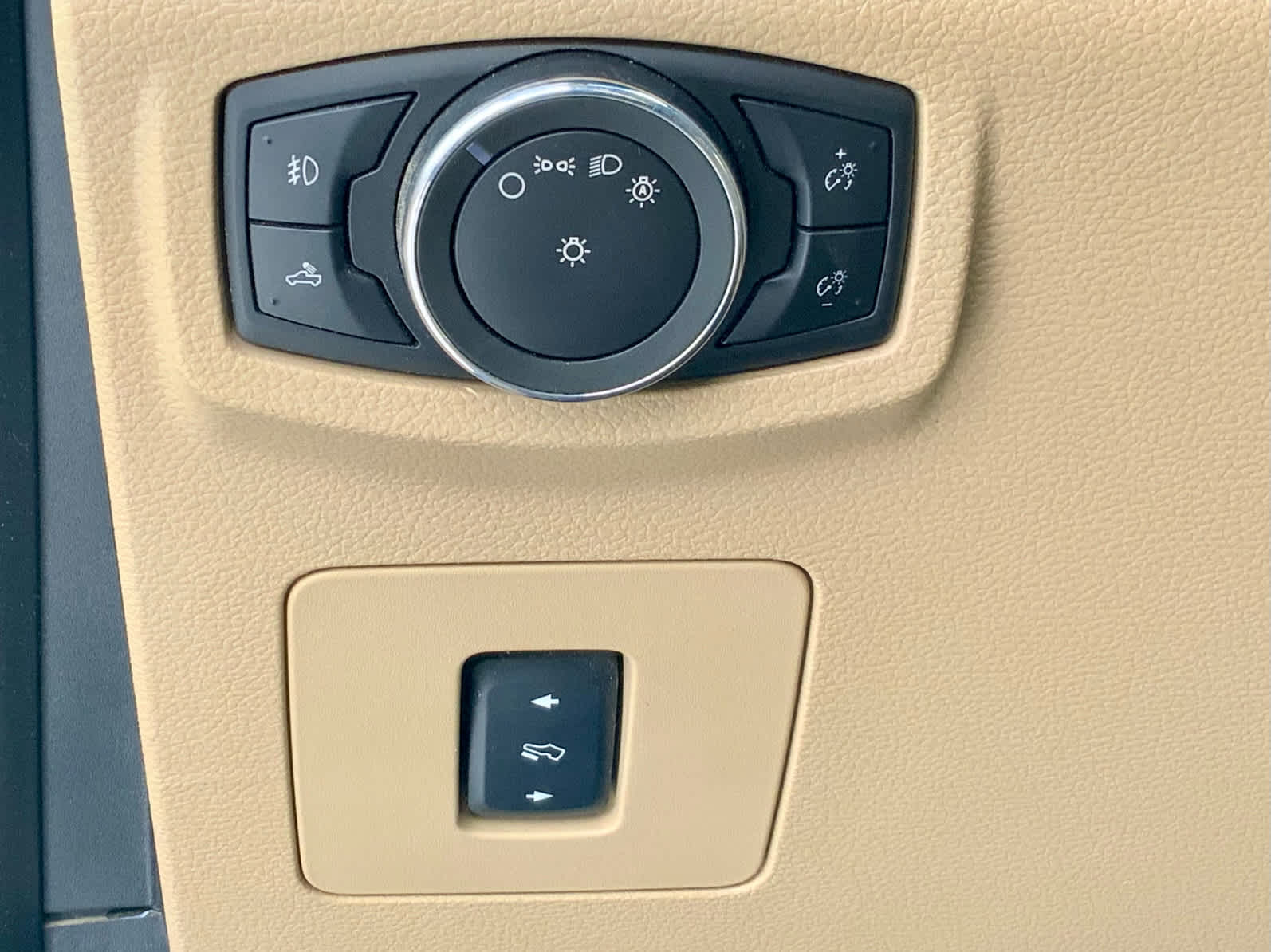 Thumbnail: 2015 Ford F-150 - 40