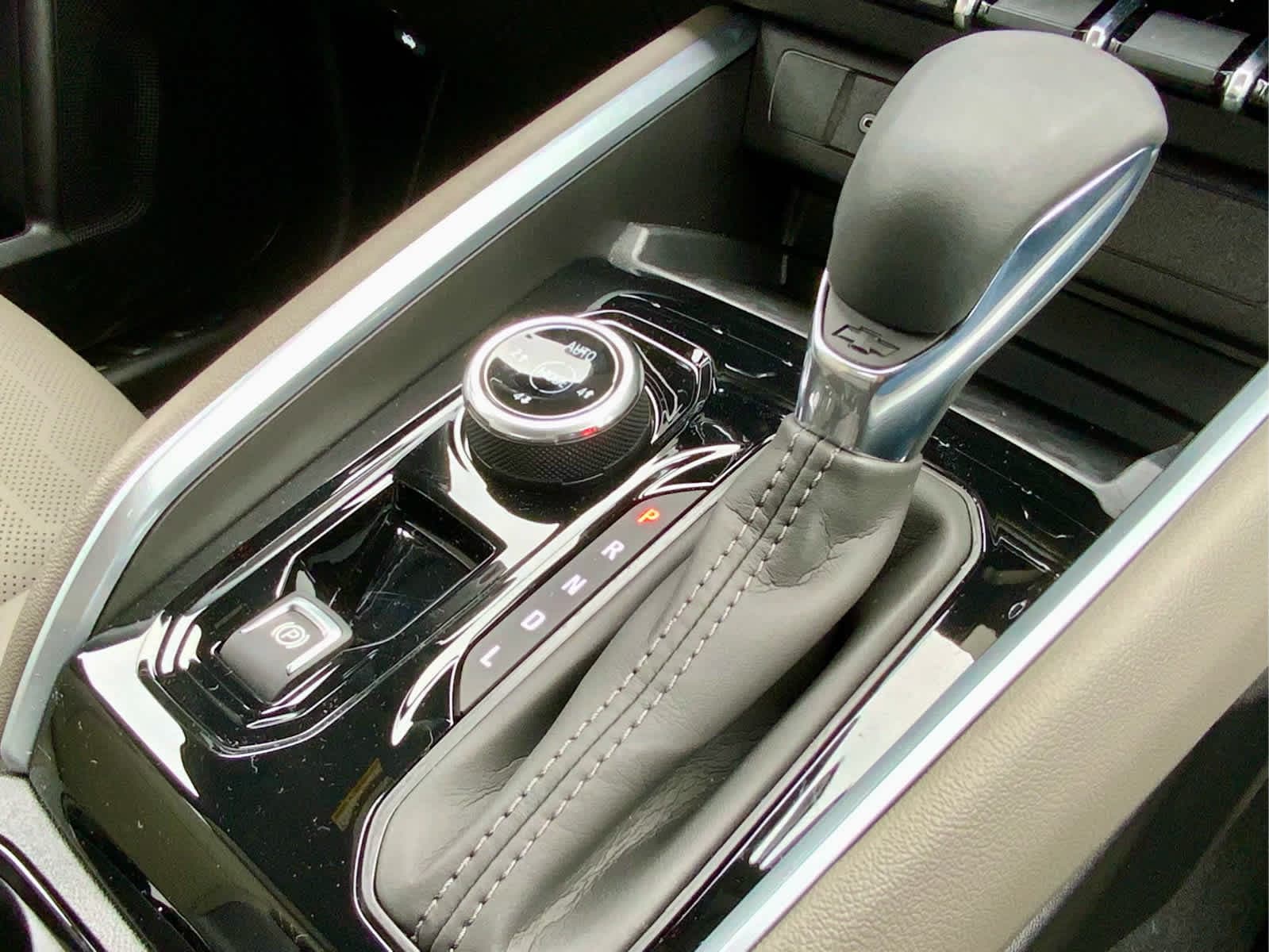 Thumbnail: 2026 Chevrolet Colorado - 46