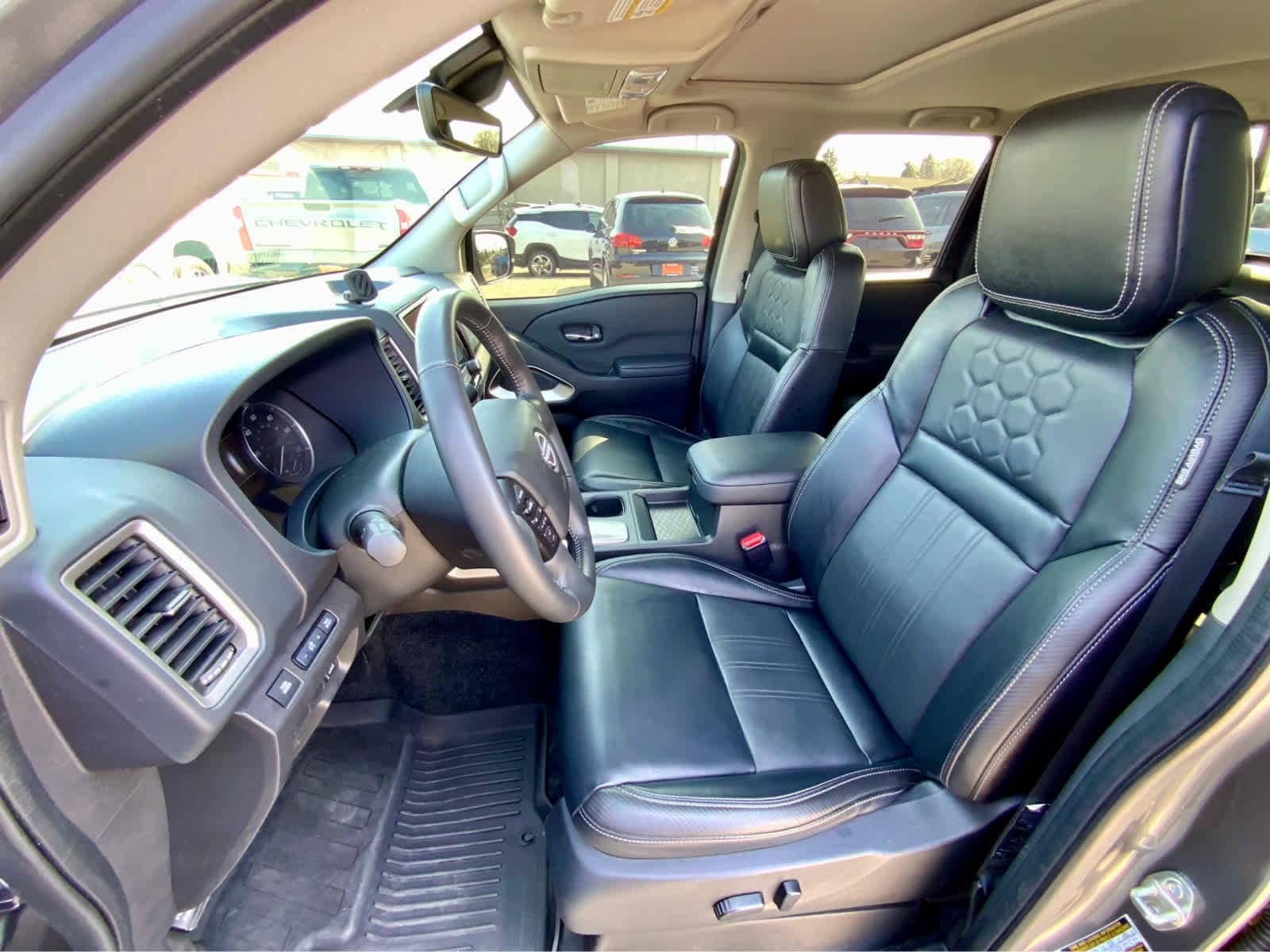 Thumbnail: 2024 Nissan Frontier - 23