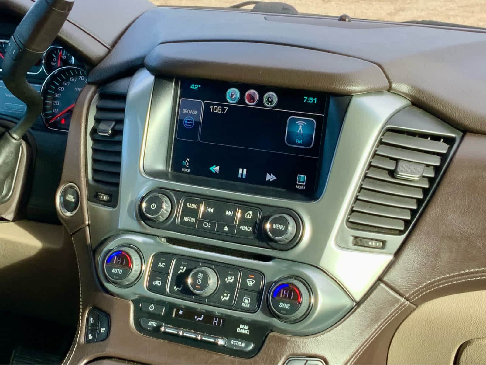 Thumbnail: 2015 Chevrolet Tahoe - 36
