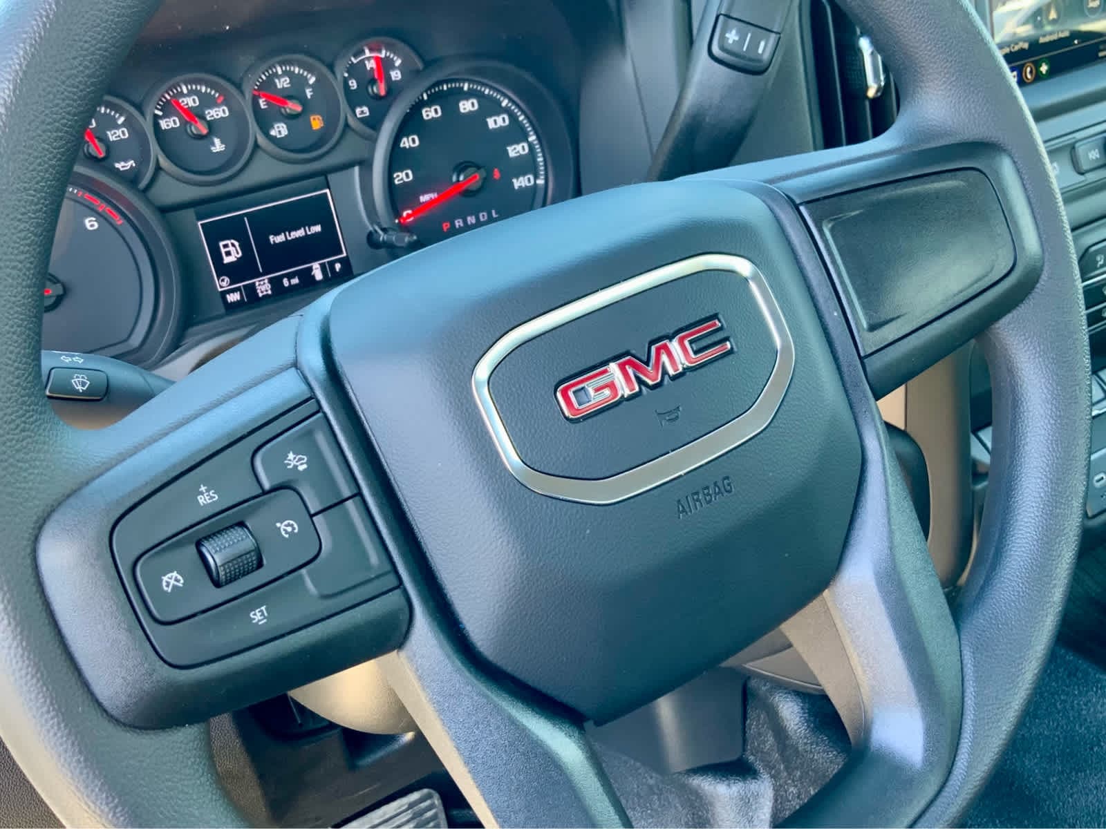 Thumbnail: 2026 GMC Sierra 2500 - 32