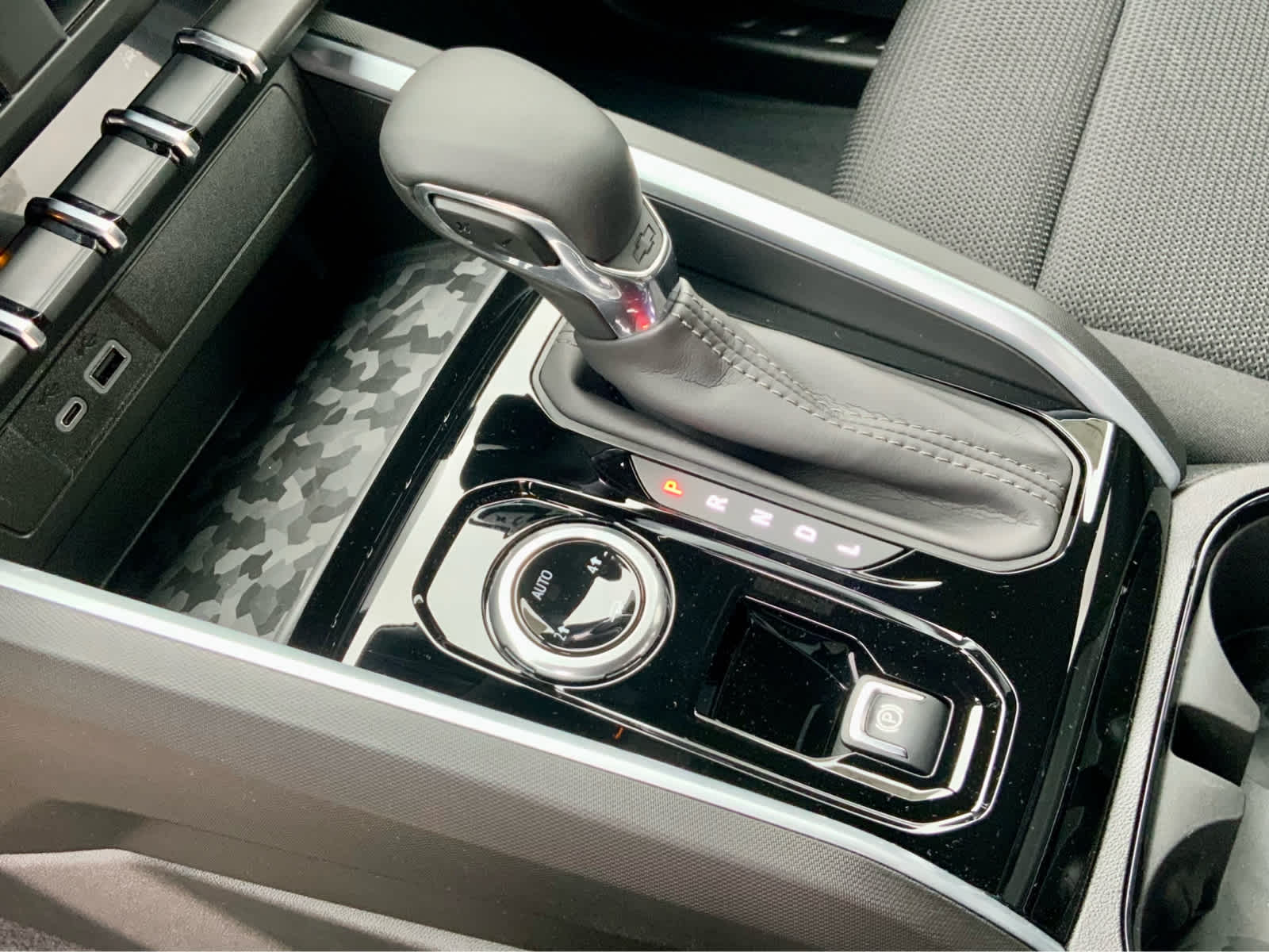 Thumbnail: 2026 Chevrolet Colorado - 46