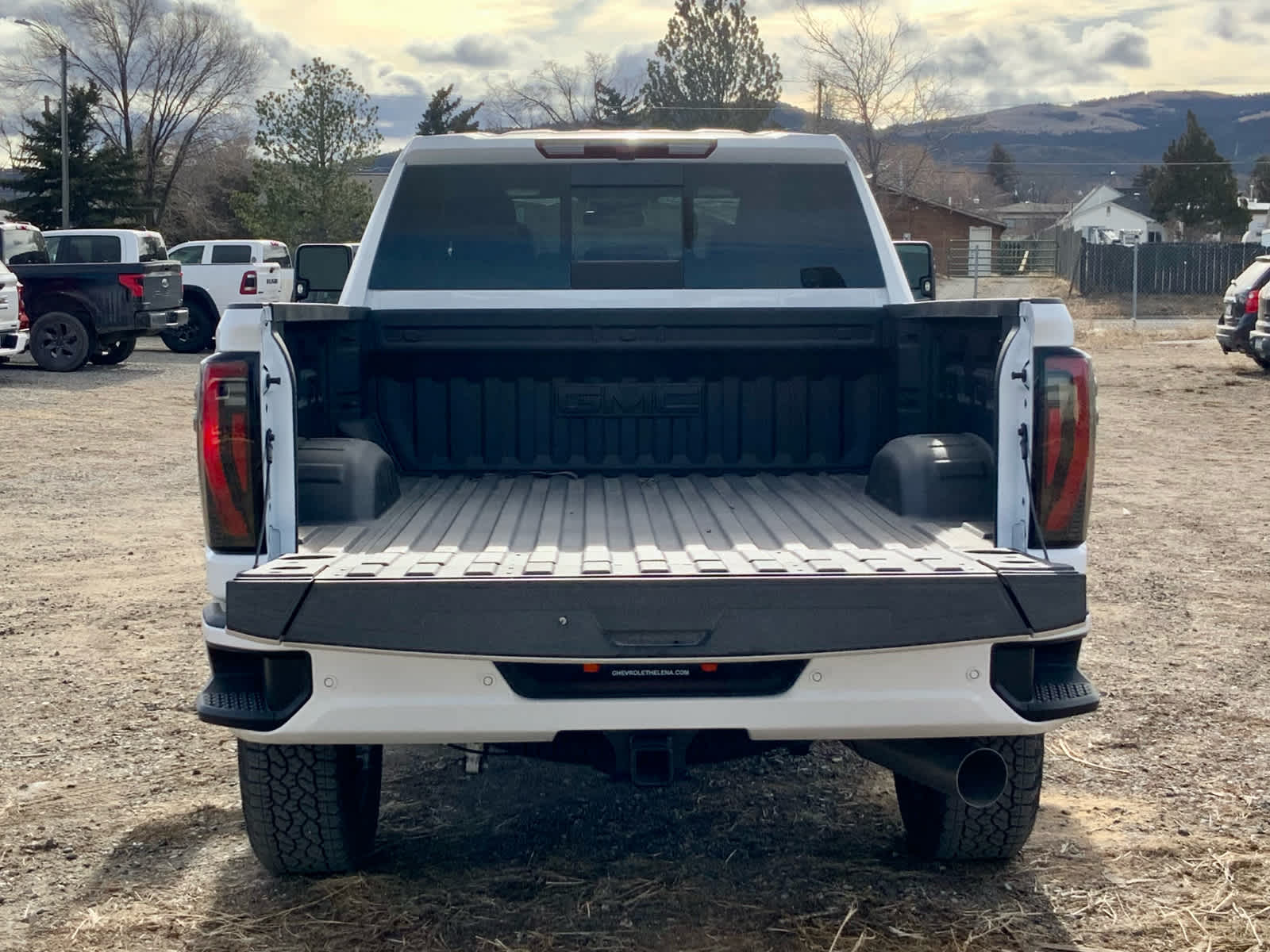 Thumbnail: 2026 GMC Sierra 2500 - 17